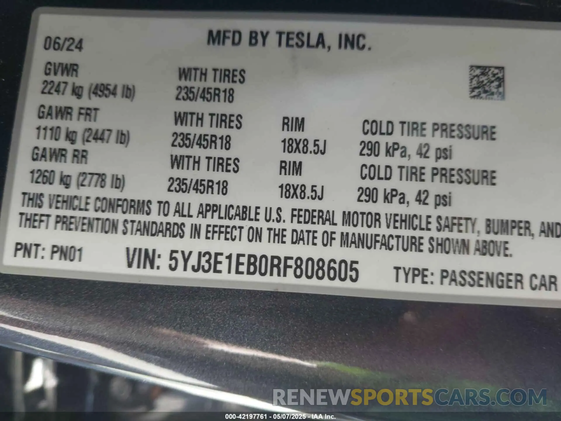 9 Photograph of a damaged car 5YJ3E1EB0RF808605 TESLA MODEL 3 2024
