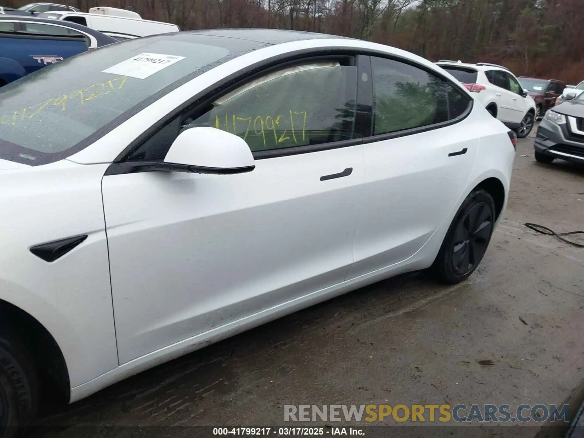 15 Photograph of a damaged car 5YJ3E1EB0RF812296 TESLA MODEL 3 2024