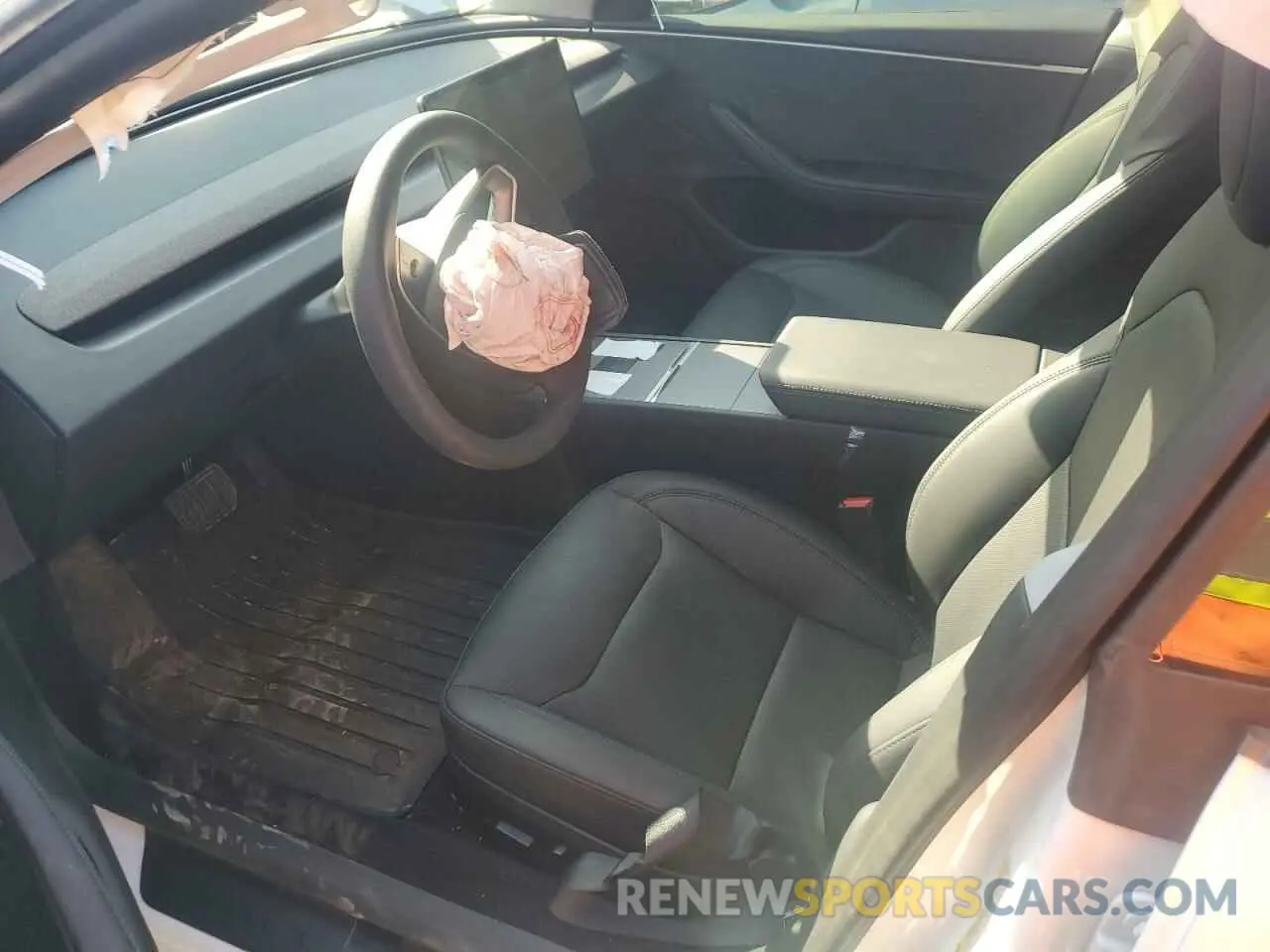 7 Photograph of a damaged car 5YJ3E1EB0RF822472 TESLA MODEL 3 2024
