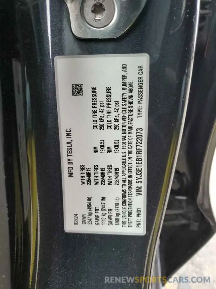 14 Photograph of a damaged car 5YJ3E1EB1RF722073 TESLA MODEL 3 2024