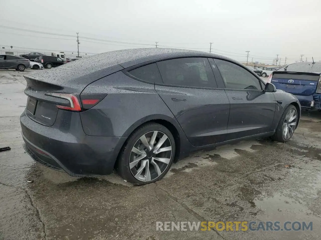 3 Photograph of a damaged car 5YJ3E1EB1RF722073 TESLA MODEL 3 2024