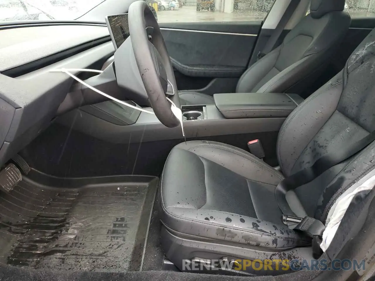 7 Photograph of a damaged car 5YJ3E1EB1RF722073 TESLA MODEL 3 2024