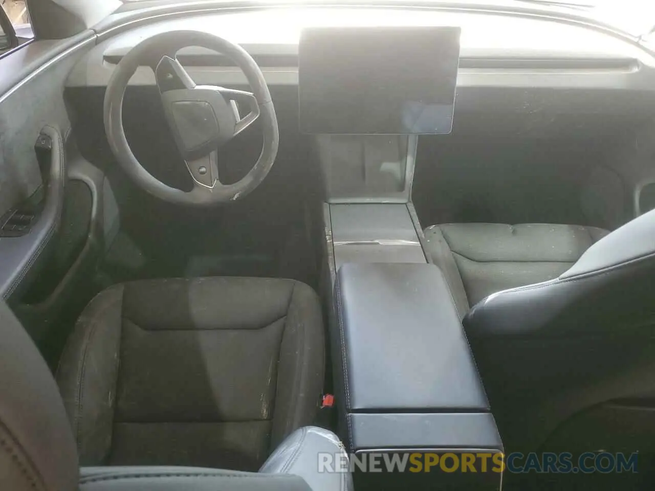 8 Photograph of a damaged car 5YJ3E1EB1RF758734 TESLA MODEL 3 2024