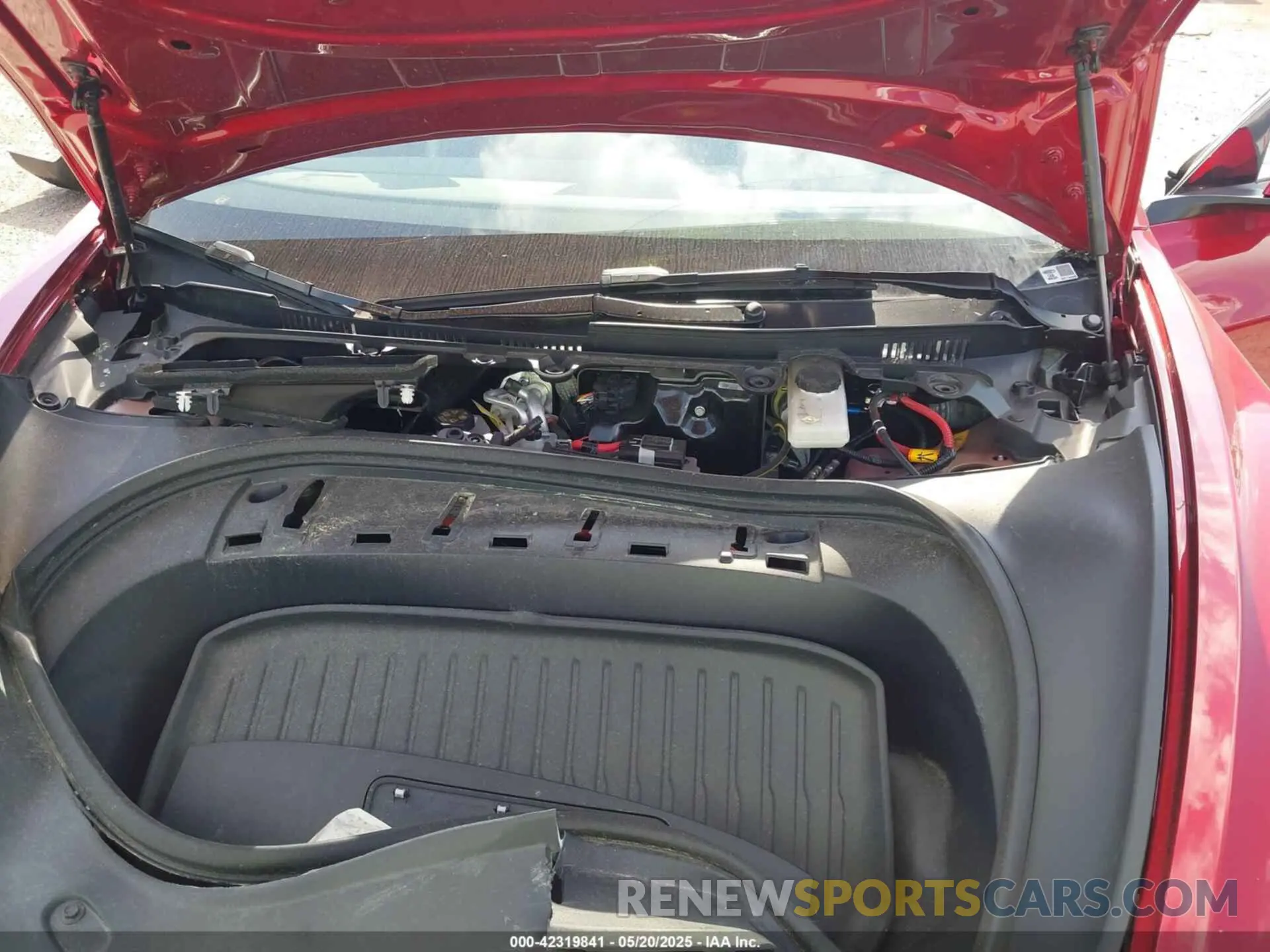 10 Photograph of a damaged car 5YJ3E1EB1RF768695 TESLA MODEL 3 2024