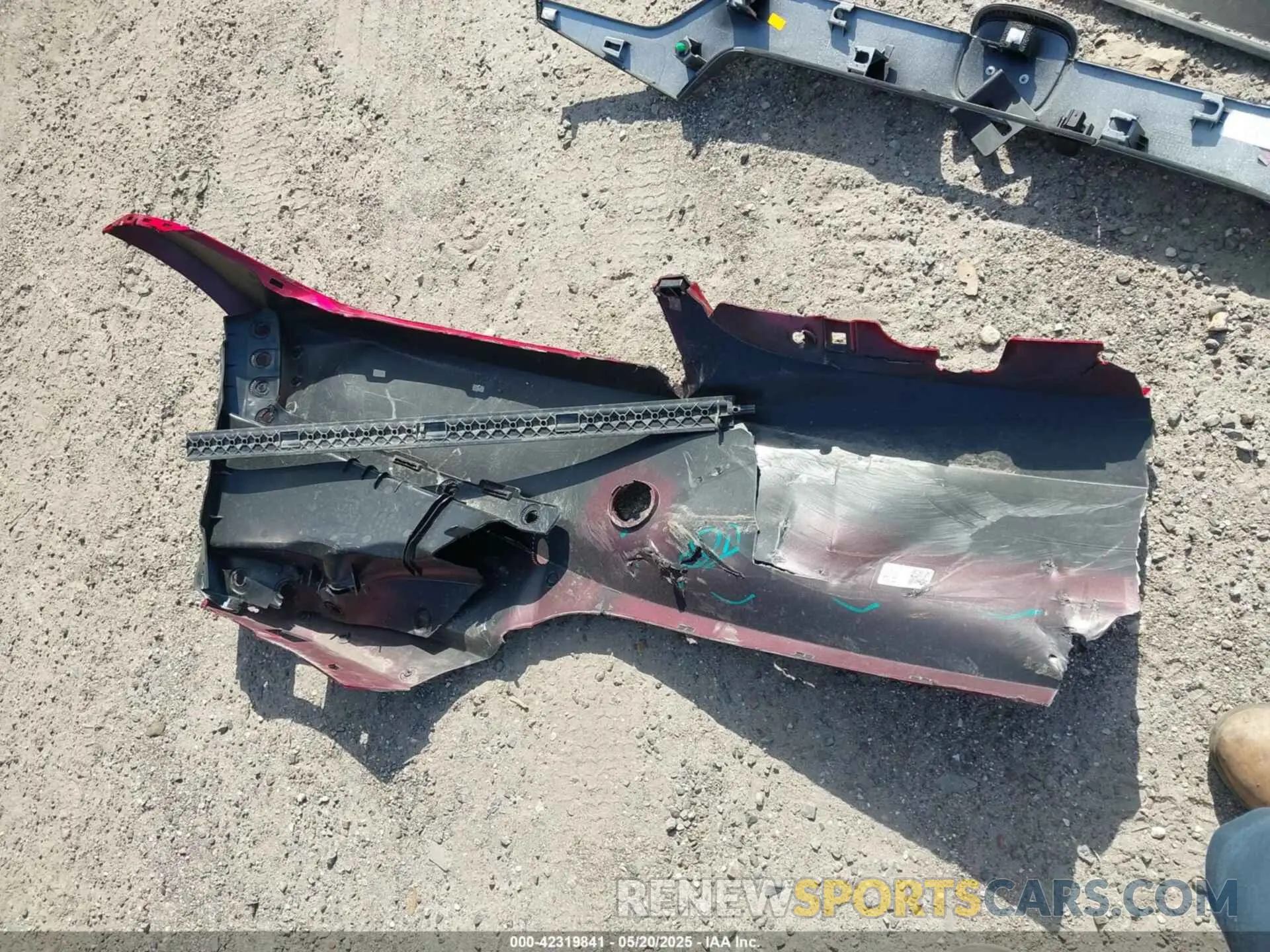 11 Photograph of a damaged car 5YJ3E1EB1RF768695 TESLA MODEL 3 2024