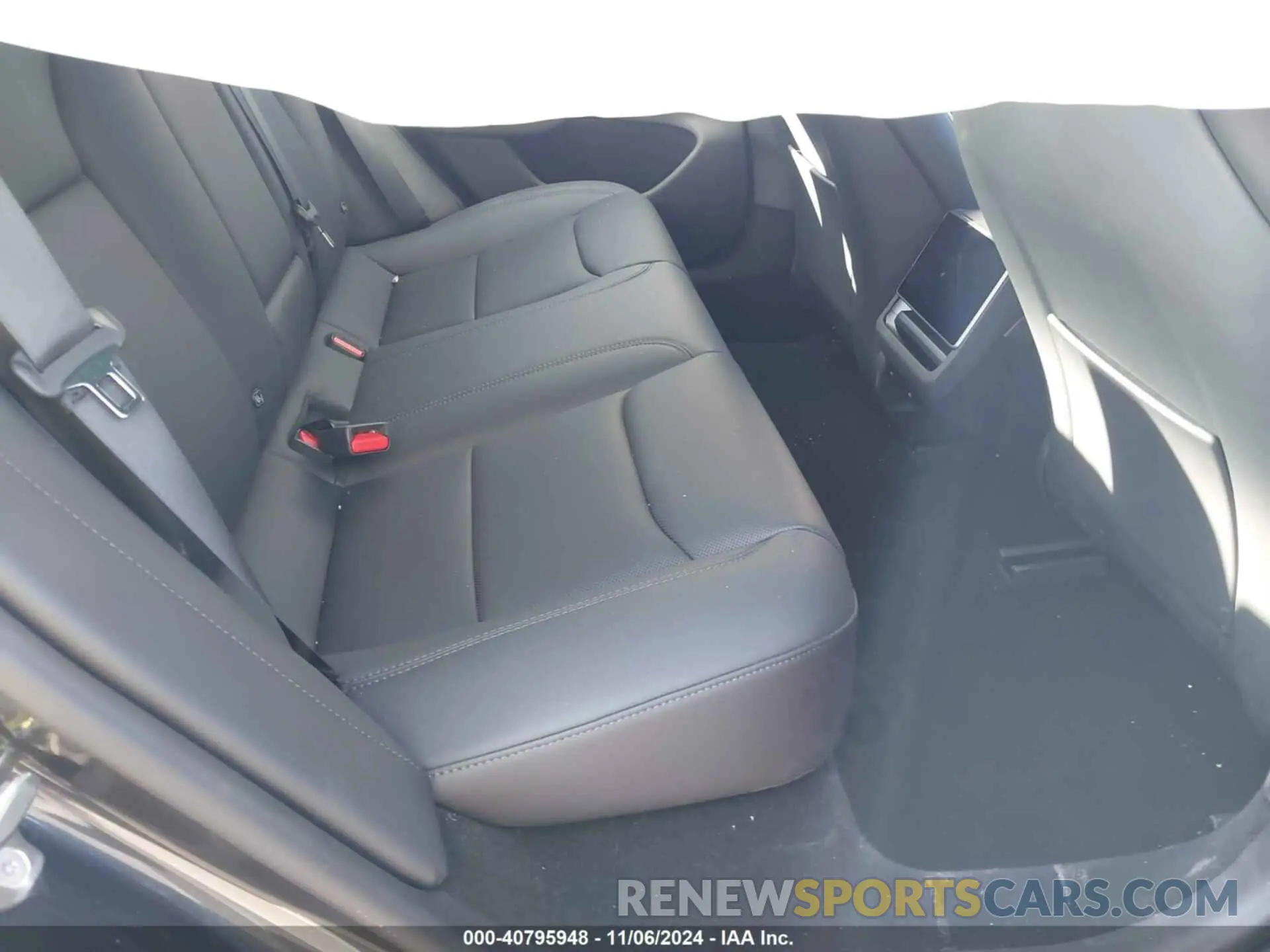8 Photograph of a damaged car 5YJ3E1EB1RF787229 TESLA MODEL 3 2024