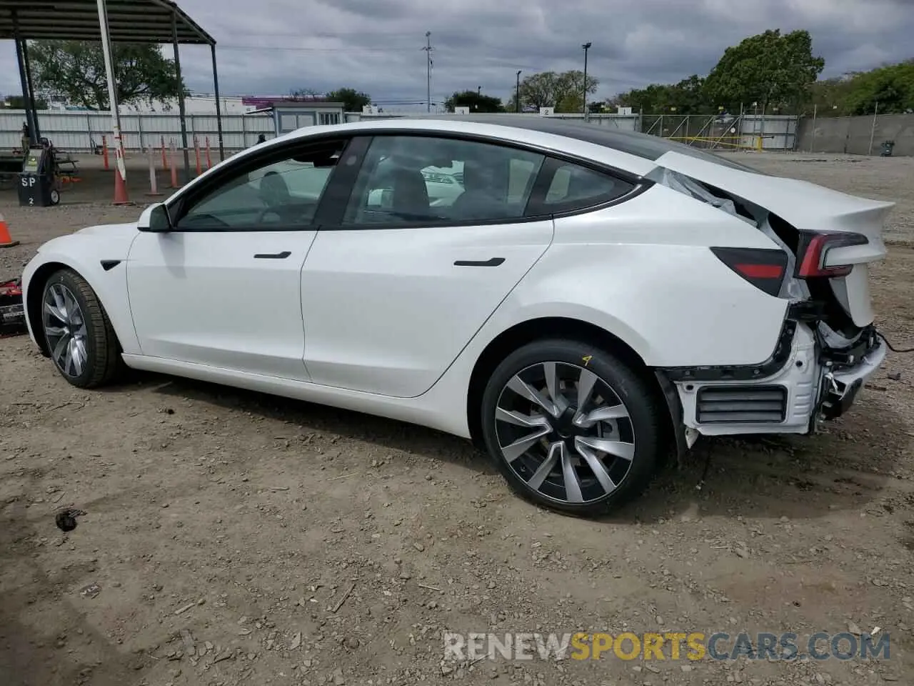 2 Photograph of a damaged car 5YJ3E1EB1RF789756 TESLA MODEL 3 2024