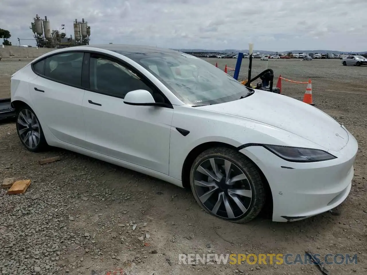4 Photograph of a damaged car 5YJ3E1EB1RF789756 TESLA MODEL 3 2024
