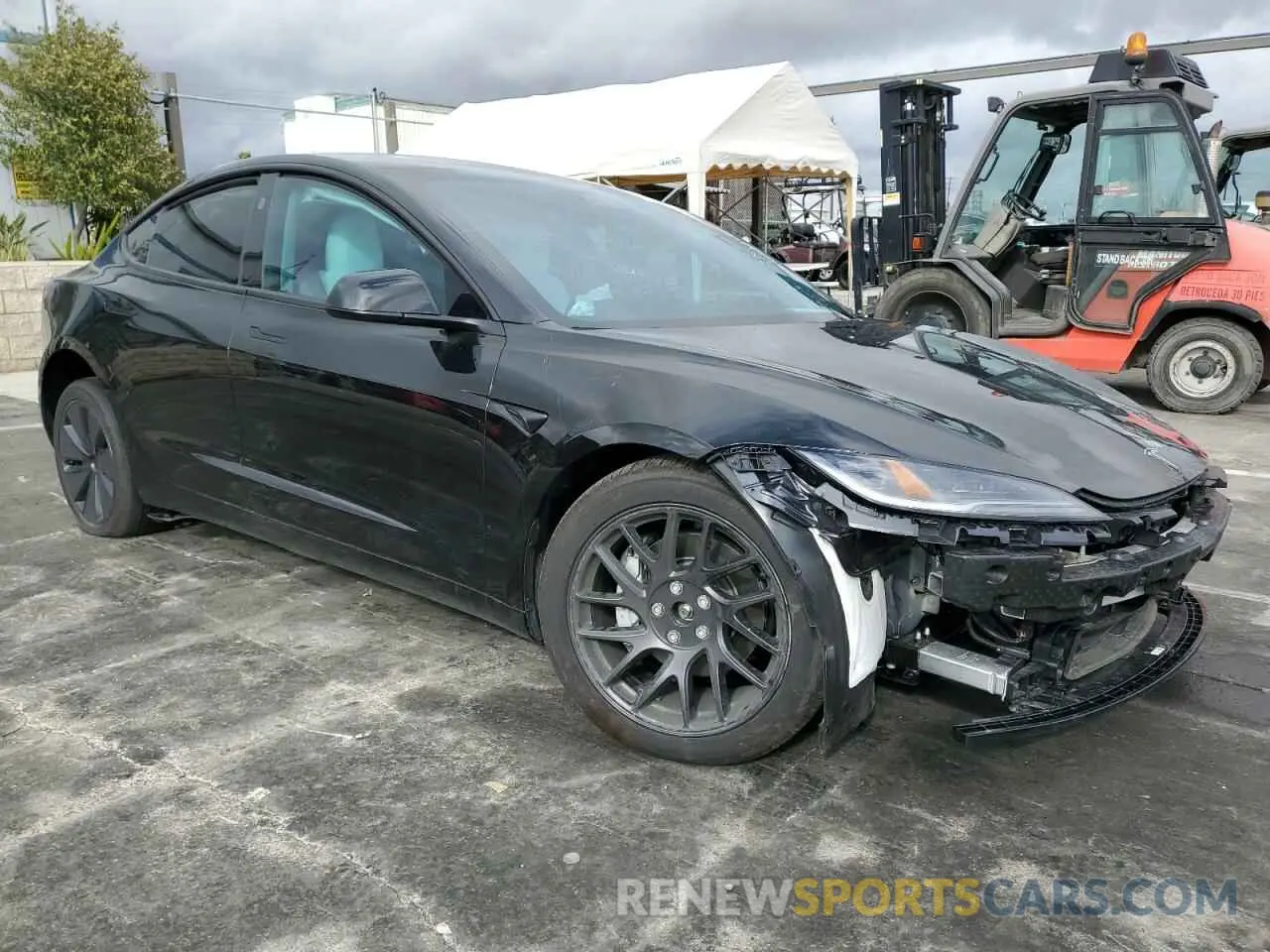 4 Photograph of a damaged car 5YJ3E1EB1RF792222 TESLA MODEL 3 2024
