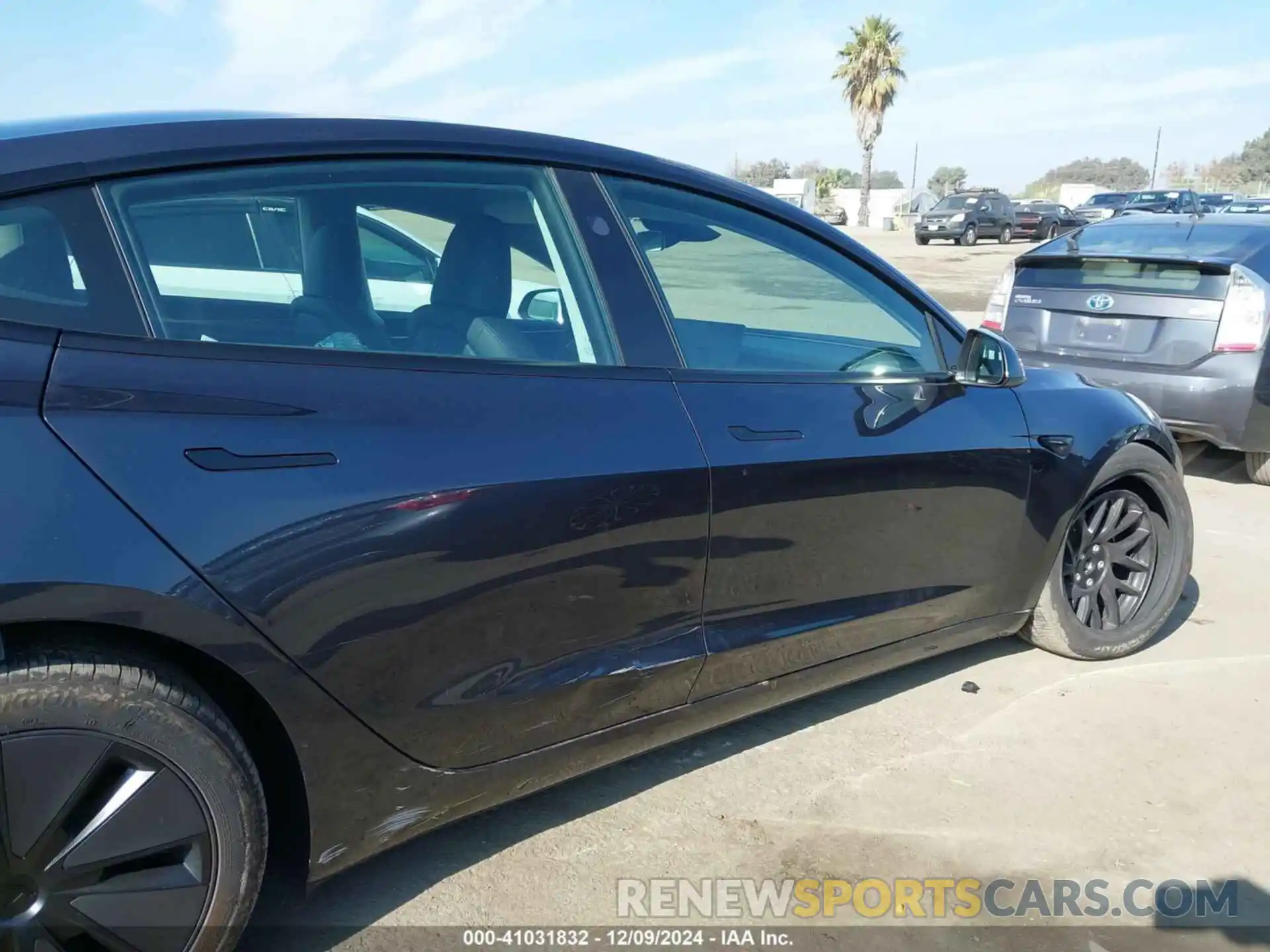 6 Photograph of a damaged car 5YJ3E1EB1RF797016 TESLA MODEL 3 2024