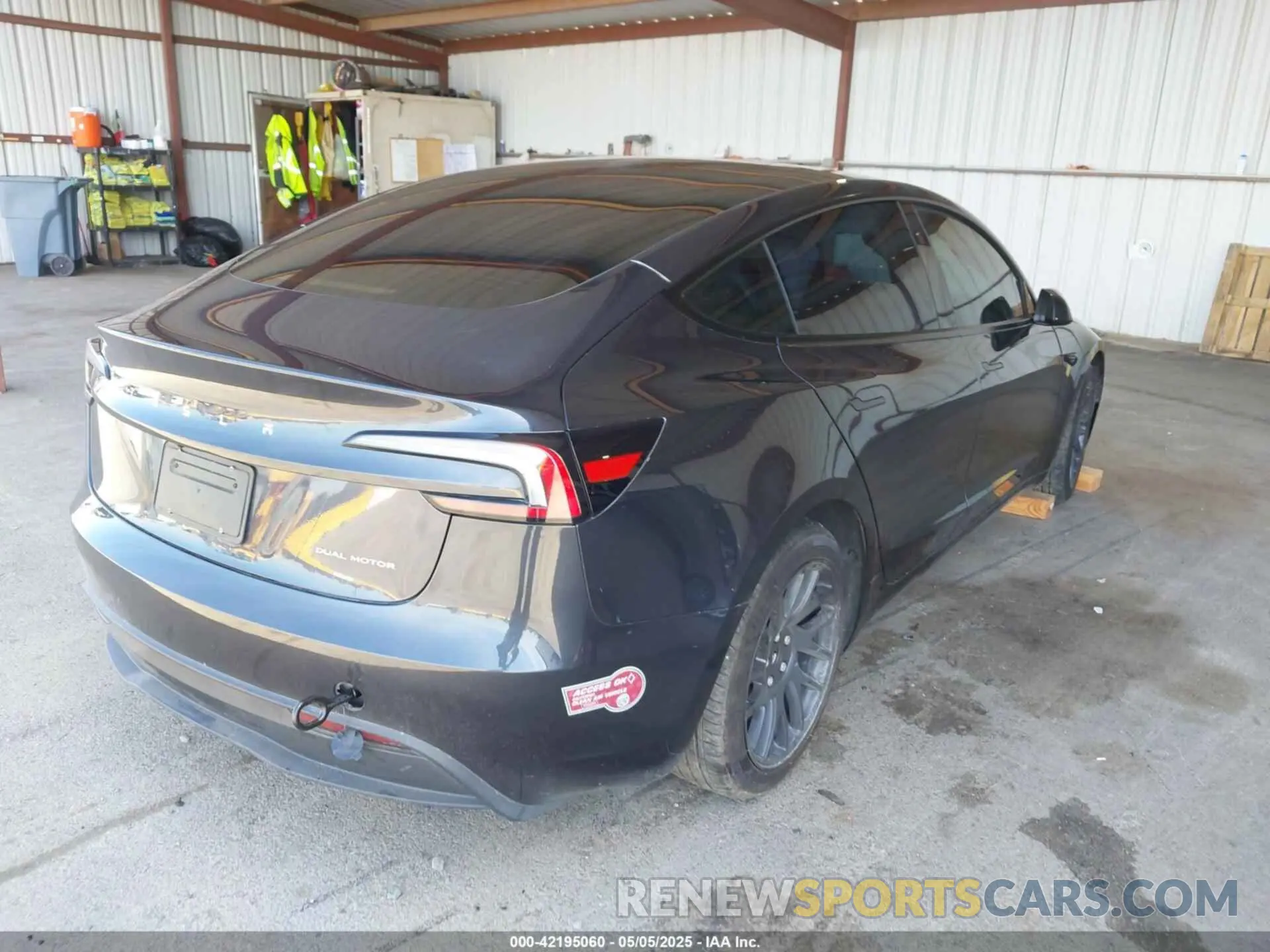 4 Photograph of a damaged car 5YJ3E1EB1RF816244 TESLA MODEL 3 2024