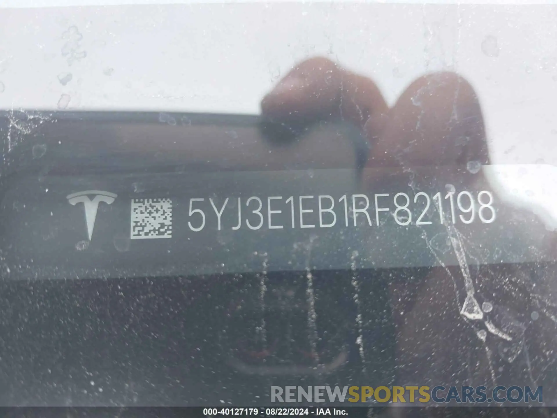 9 Photograph of a damaged car 5YJ3E1EB1RF821198 TESLA MODEL 3 2024