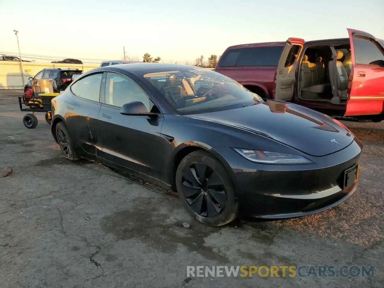 4 Photograph of a damaged car 5YJ3E1EB1RF828734 TESLA MODEL 3 2024