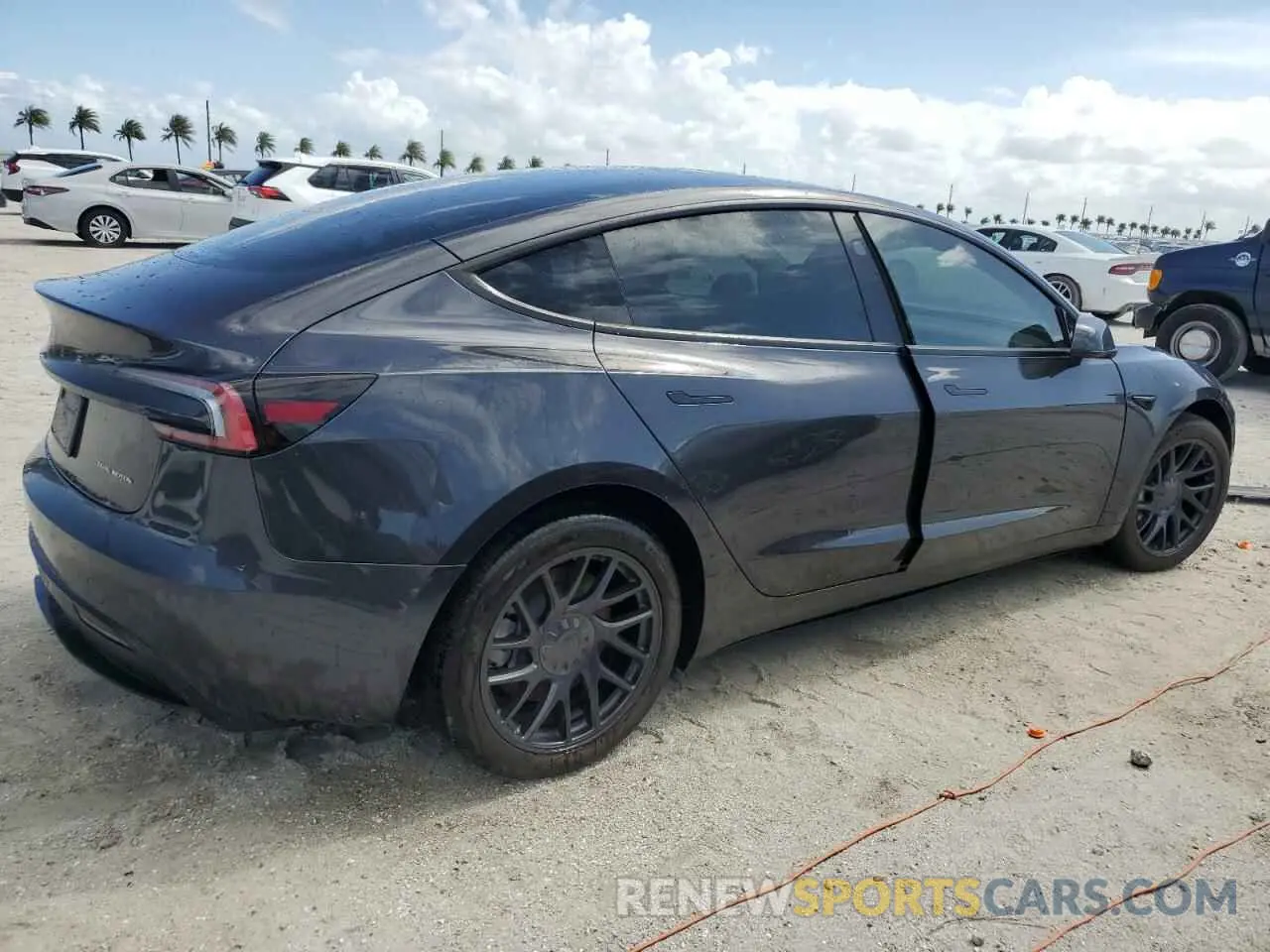 3 Photograph of a damaged car 5YJ3E1EB2RF722552 TESLA MODEL 3 2024