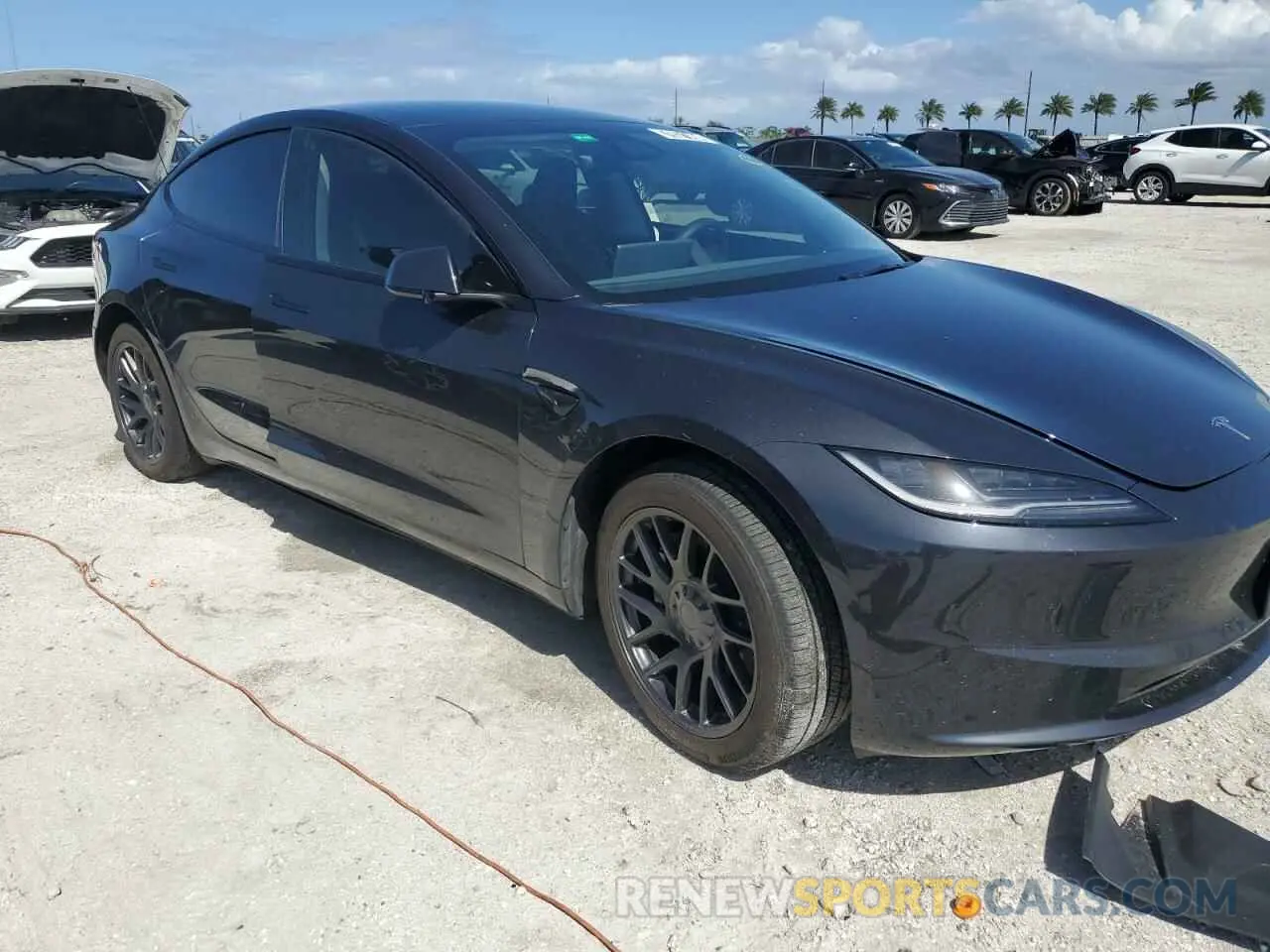 4 Photograph of a damaged car 5YJ3E1EB2RF722552 TESLA MODEL 3 2024