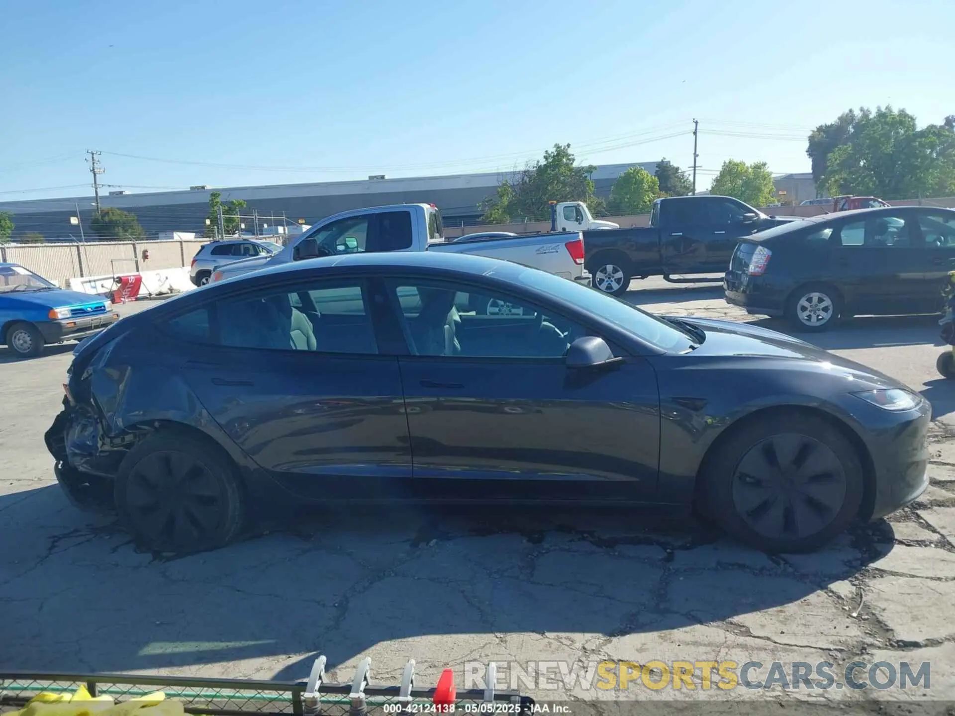 13 Photograph of a damaged car 5YJ3E1EB2RF740291 TESLA MODEL 3 2024