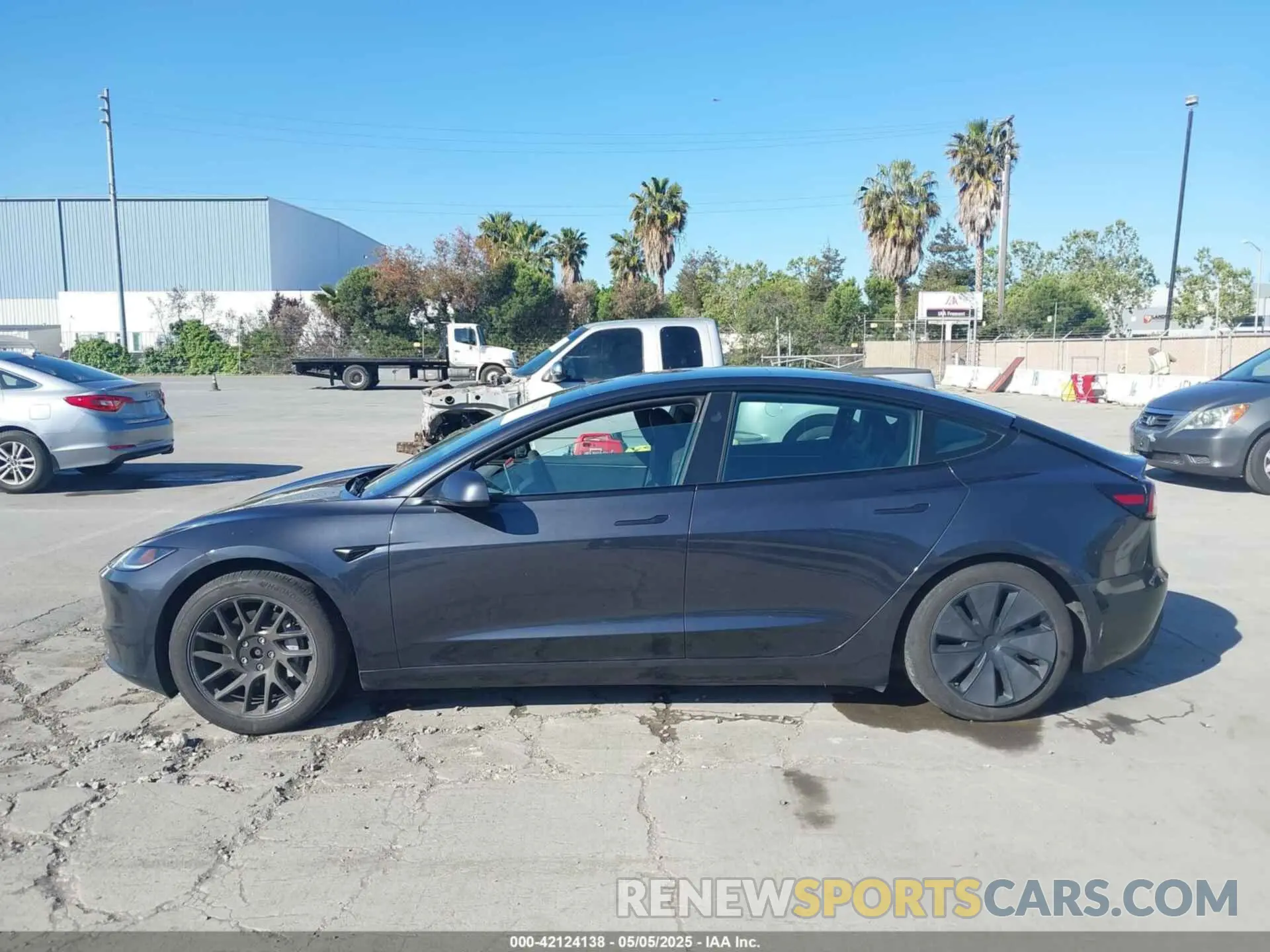 14 Photograph of a damaged car 5YJ3E1EB2RF740291 TESLA MODEL 3 2024