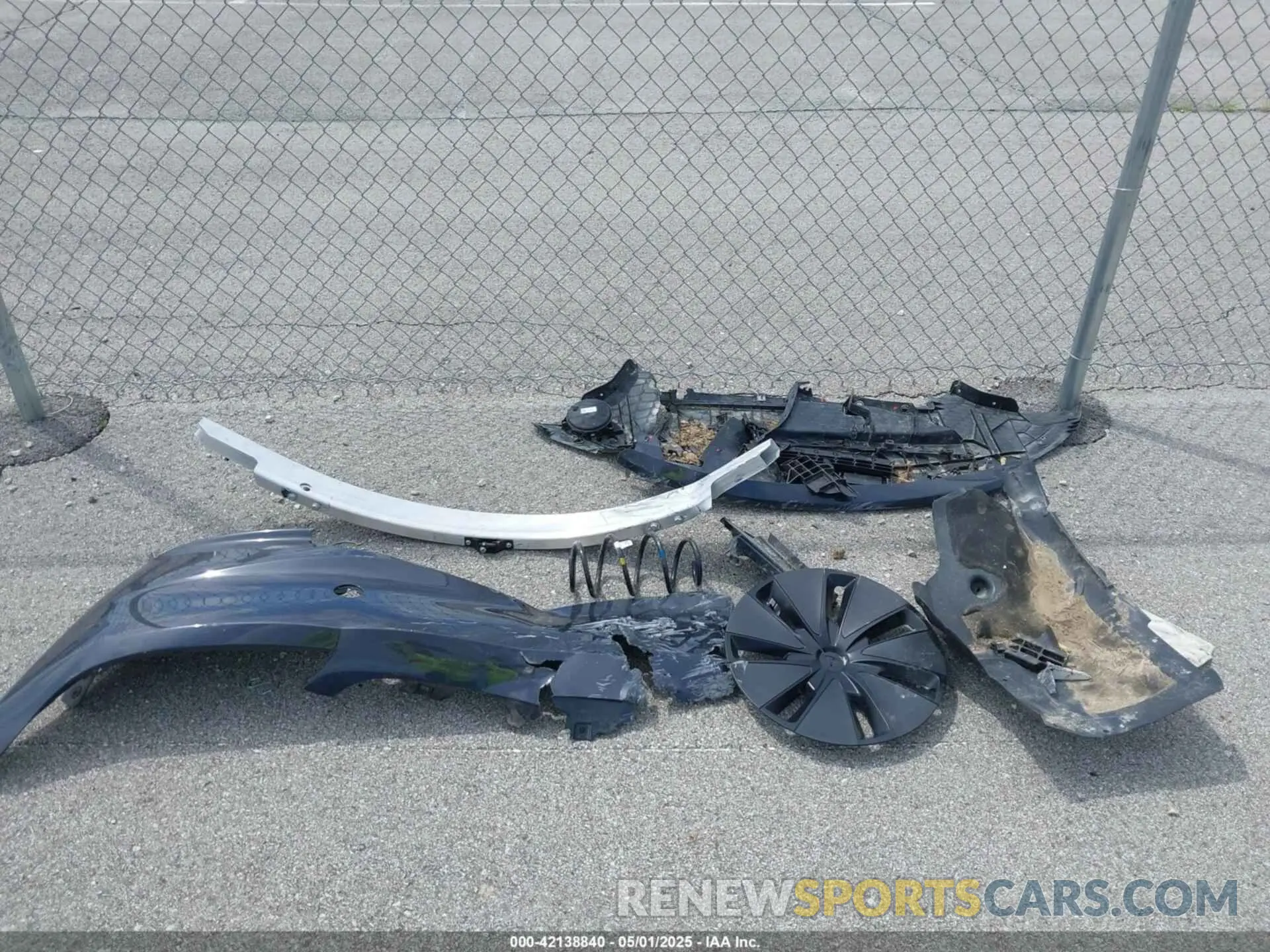 11 Photograph of a damaged car 5YJ3E1EB2RF740887 TESLA MODEL 3 2024