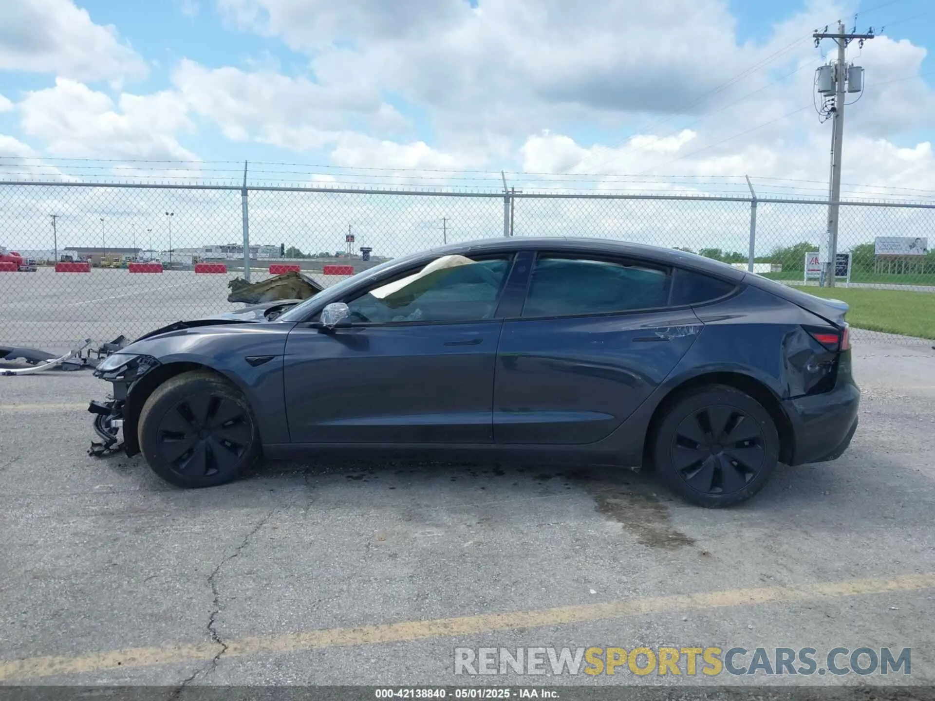 14 Photograph of a damaged car 5YJ3E1EB2RF740887 TESLA MODEL 3 2024