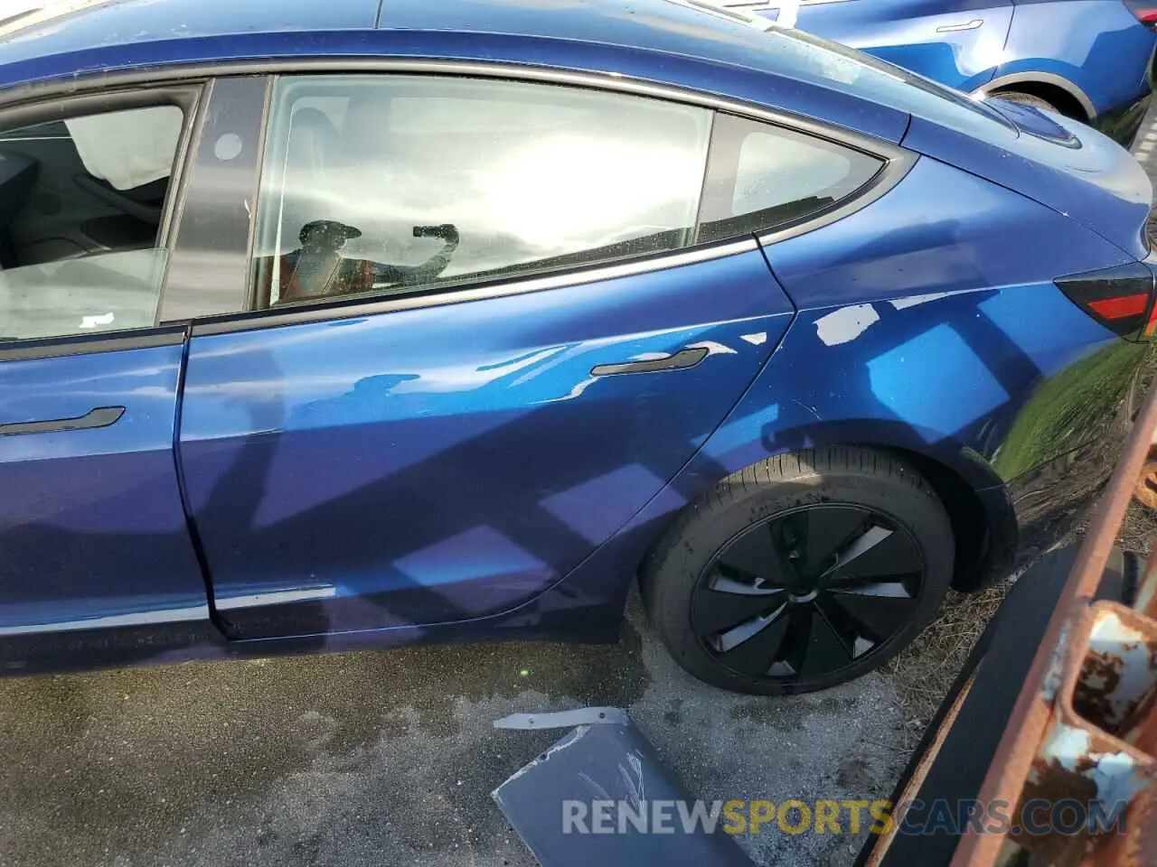 2 Photograph of a damaged car 5YJ3E1EB2RF759018 TESLA MODEL 3 2024