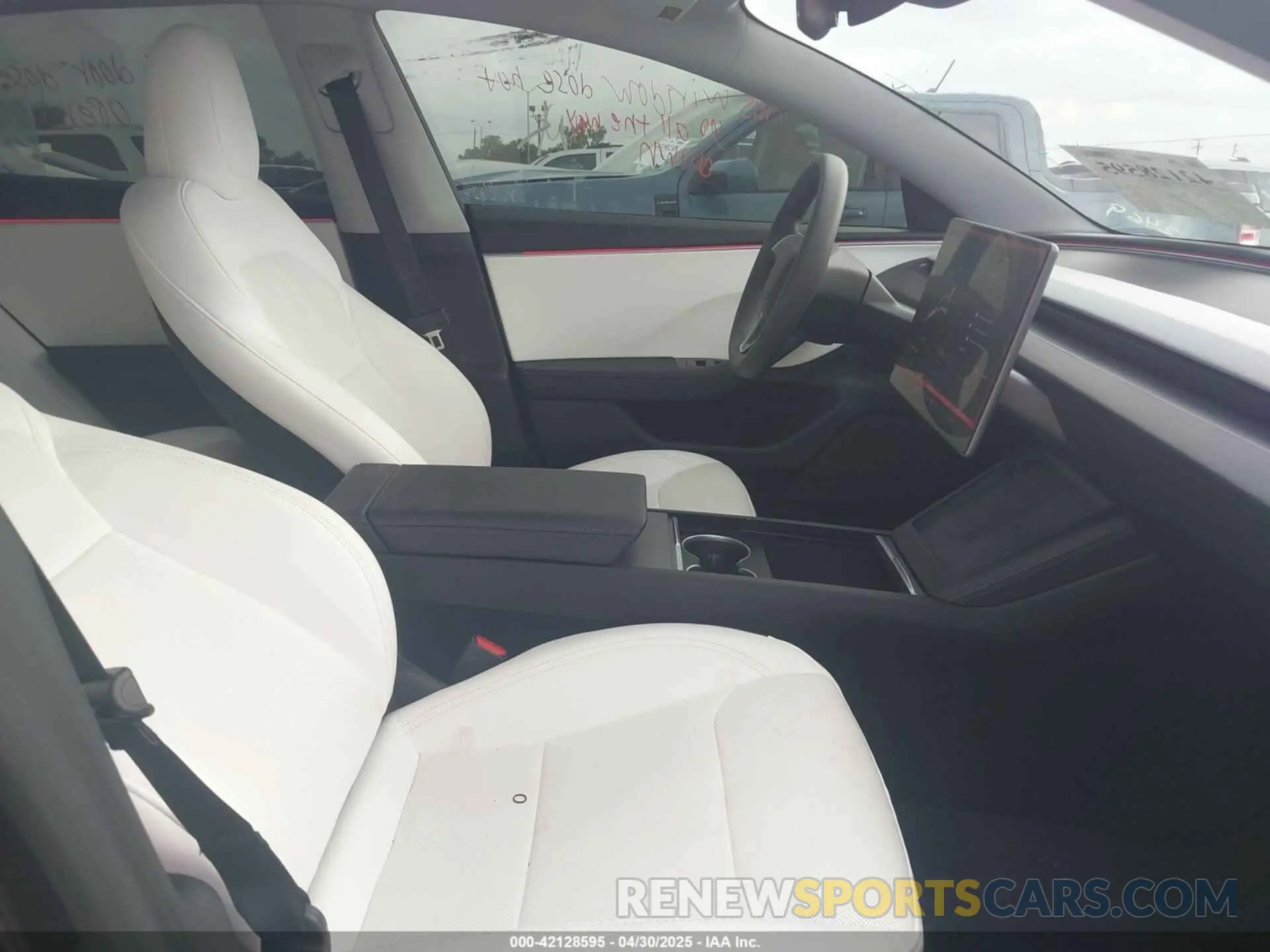 5 Photograph of a damaged car 5YJ3E1EB2RF792469 TESLA MODEL 3 2024