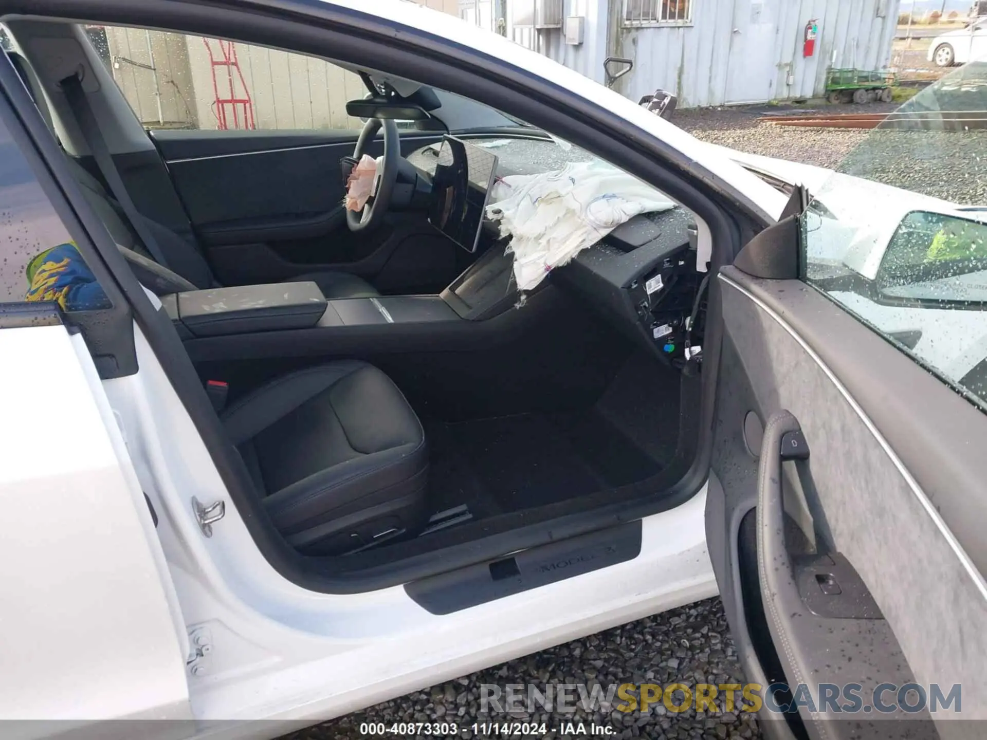 5 Photograph of a damaged car 5YJ3E1EB2RF799986 TESLA MODEL 3 2024