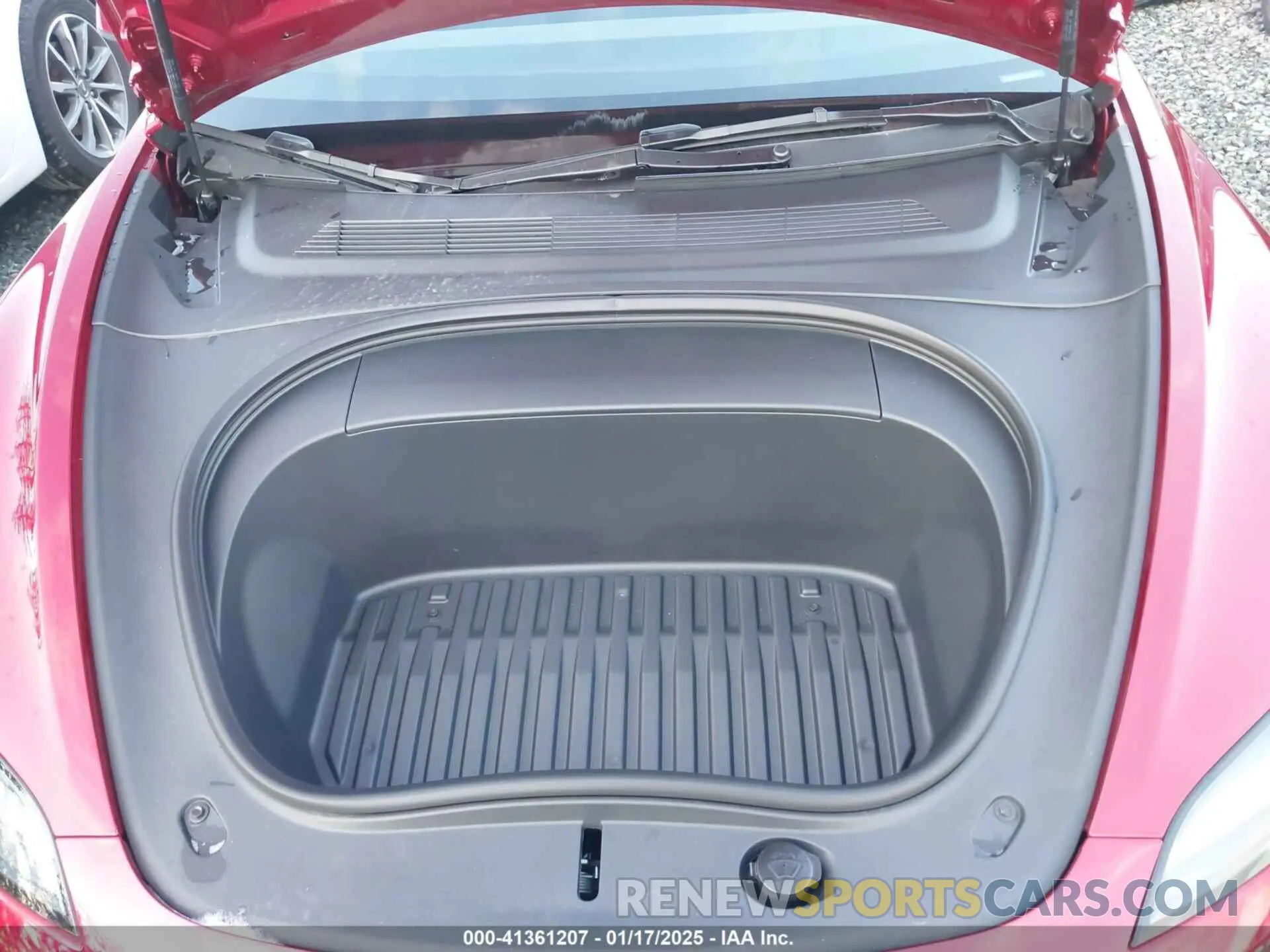 10 Photograph of a damaged car 5YJ3E1EB2RF816141 TESLA MODEL 3 2024