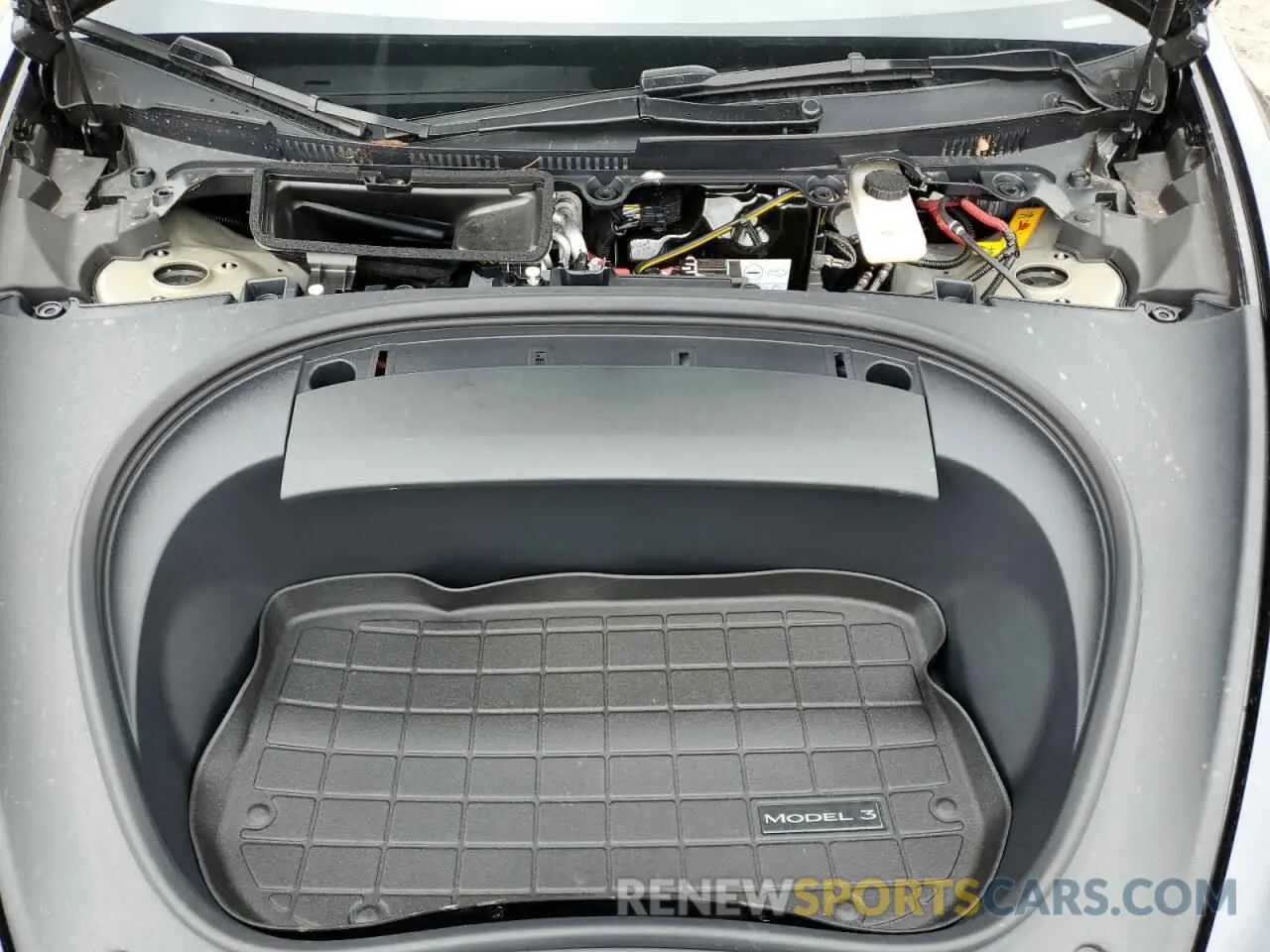 11 Photograph of a damaged car 5YJ3E1EB2RF816463 TESLA MODEL 3 2024