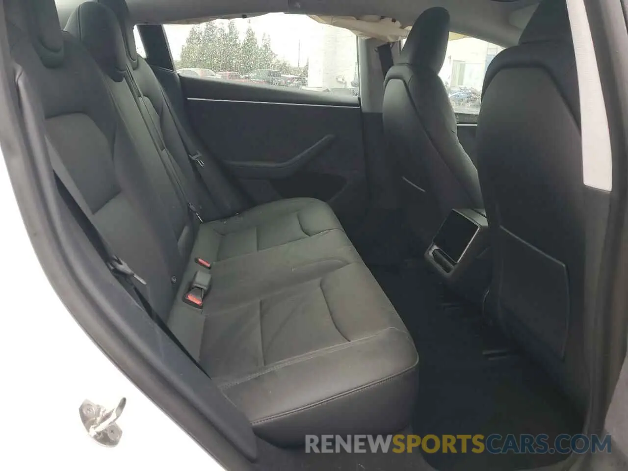 11 Photograph of a damaged car 5YJ3E1EB2RF819623 TESLA MODEL 3 2024