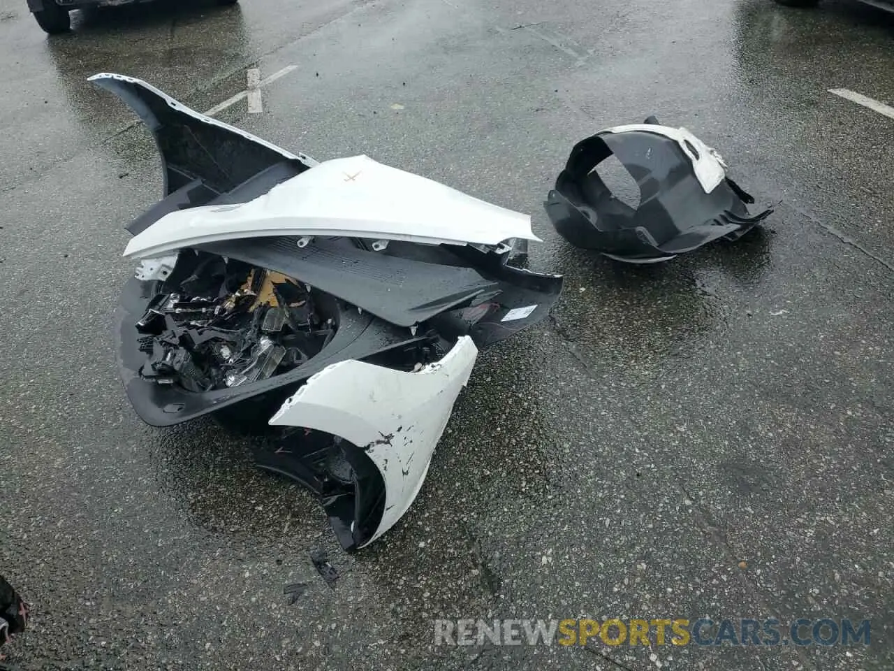 14 Photograph of a damaged car 5YJ3E1EB2RF819623 TESLA MODEL 3 2024
