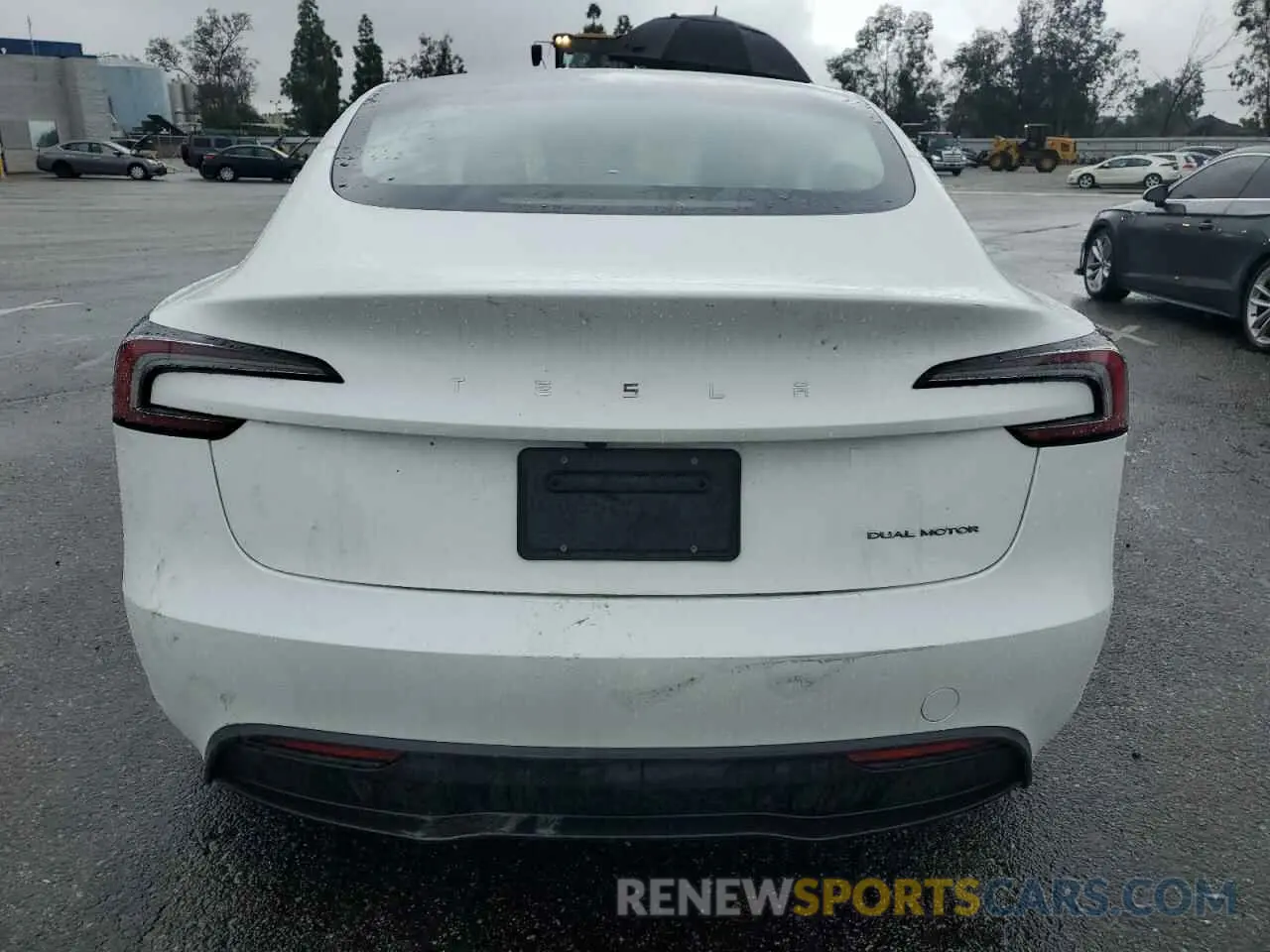6 Photograph of a damaged car 5YJ3E1EB2RF819623 TESLA MODEL 3 2024