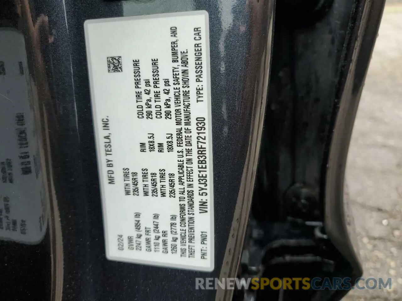 13 Photograph of a damaged car 5YJ3E1EB3RF721930 TESLA MODEL 3 2024