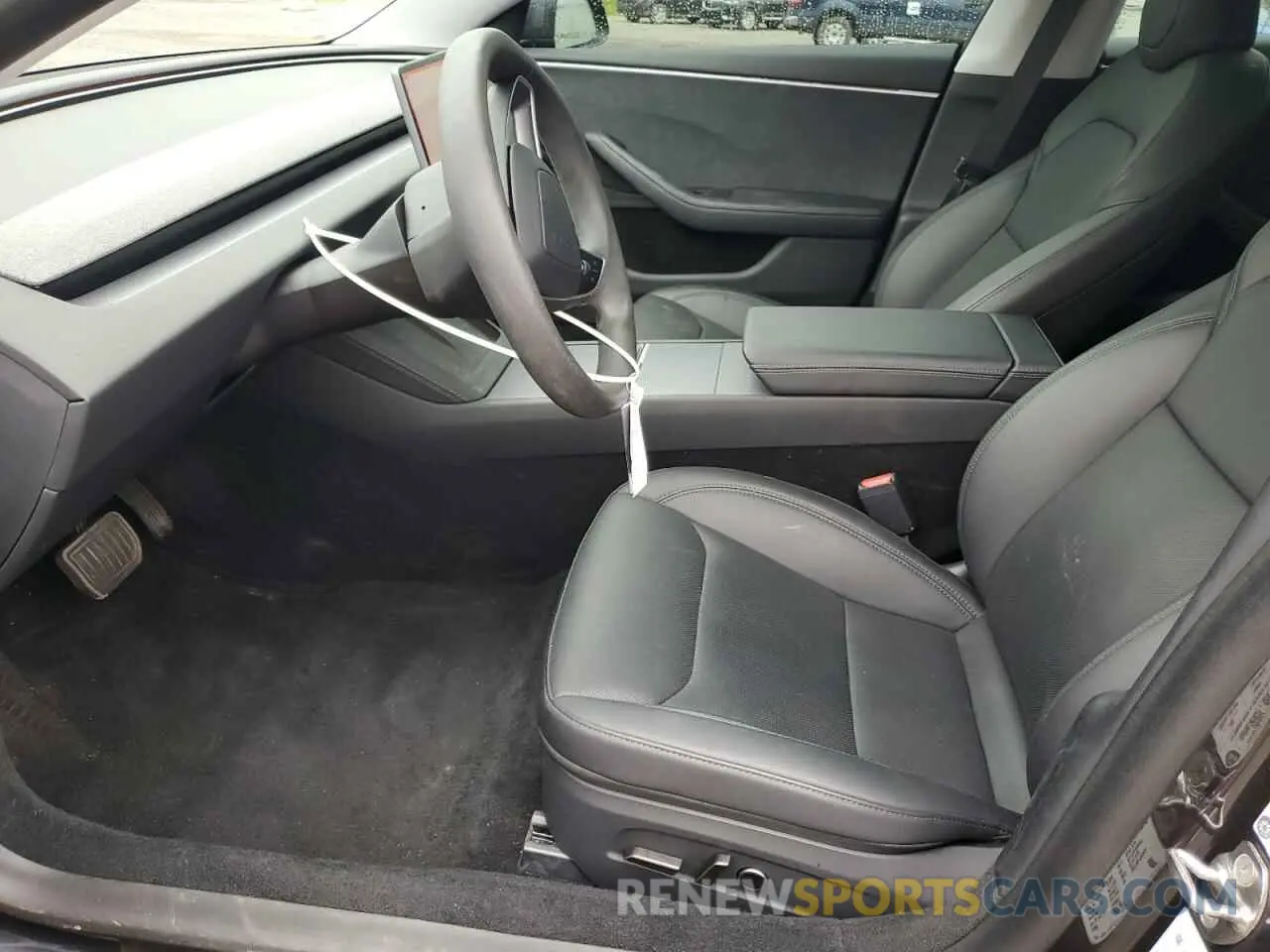 7 Photograph of a damaged car 5YJ3E1EB3RF721930 TESLA MODEL 3 2024