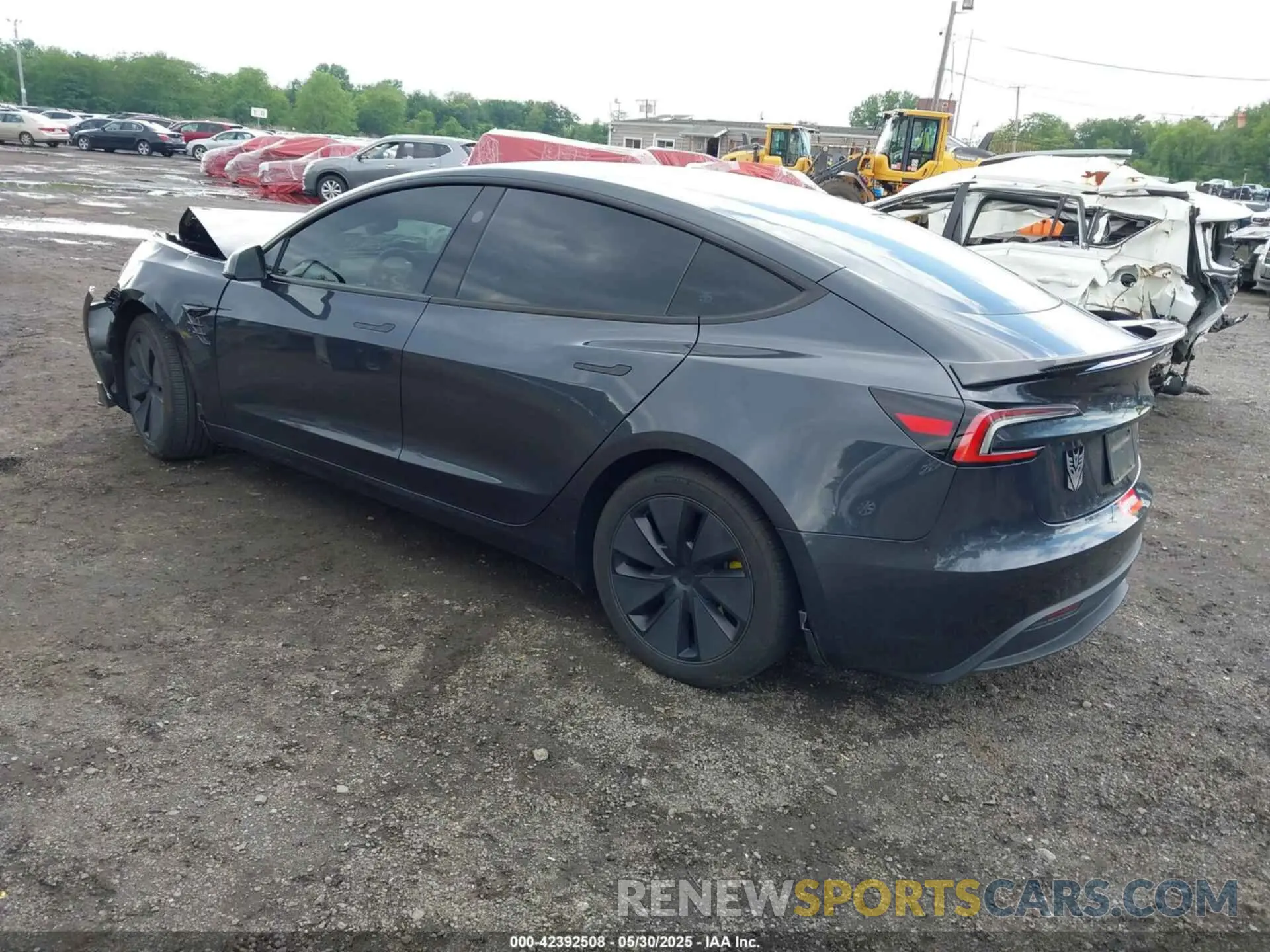 3 Photograph of a damaged car 5YJ3E1EB3RF729817 TESLA MODEL 3 2024