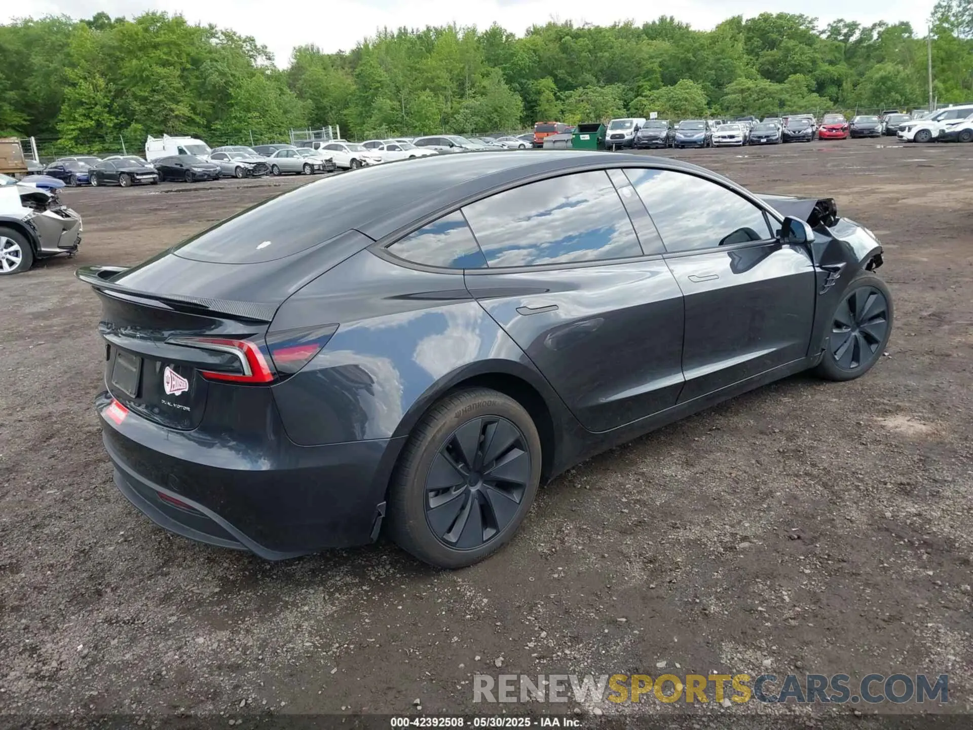 4 Photograph of a damaged car 5YJ3E1EB3RF729817 TESLA MODEL 3 2024