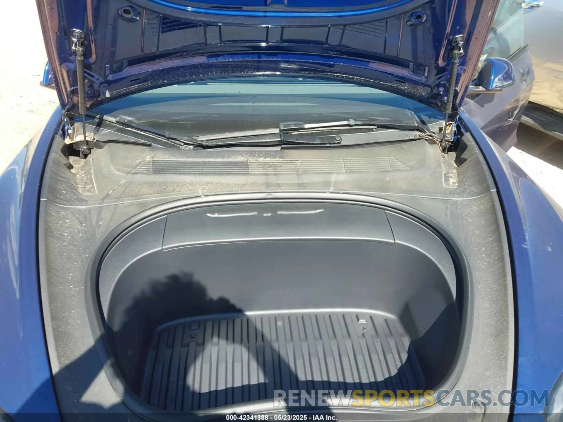 10 Photograph of a damaged car 5YJ3E1EB3RF768097 TESLA MODEL 3 2024