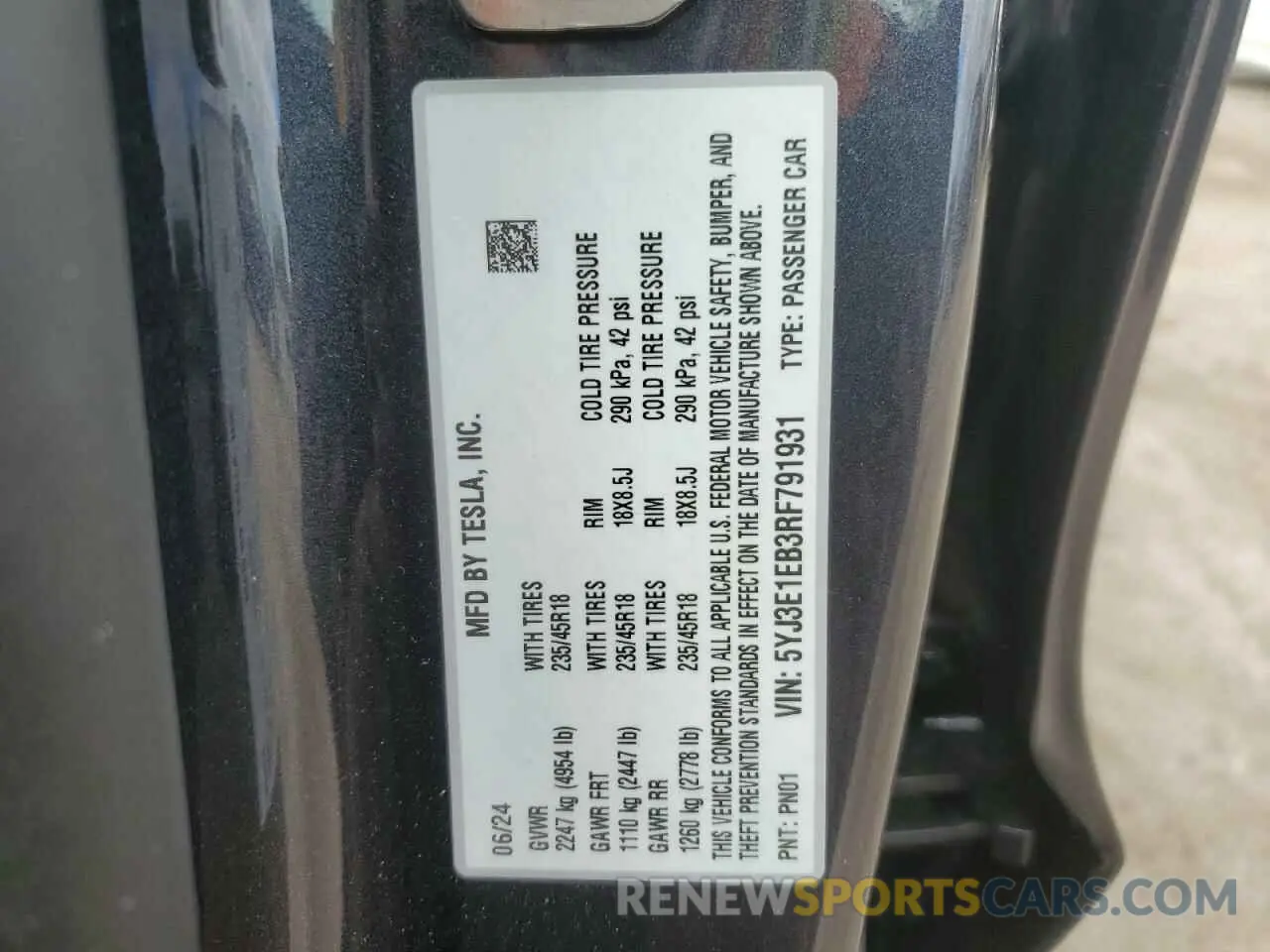 12 Photograph of a damaged car 5YJ3E1EB3RF791931 TESLA MODEL 3 2024