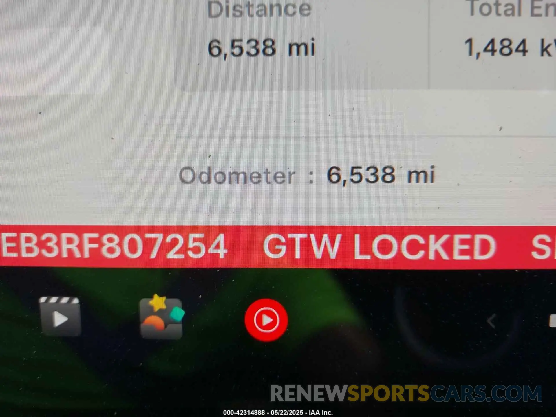 15 Photograph of a damaged car 5YJ3E1EB3RF807254 TESLA MODEL 3 2024
