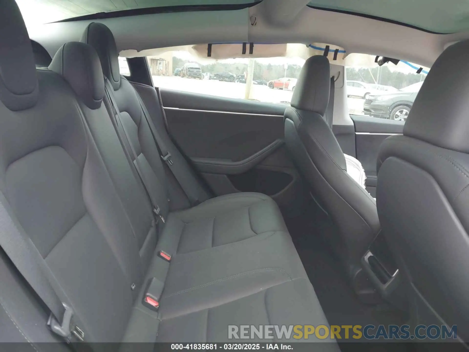 8 Photograph of a damaged car 5YJ3E1EB3RF807688 TESLA MODEL 3 2024