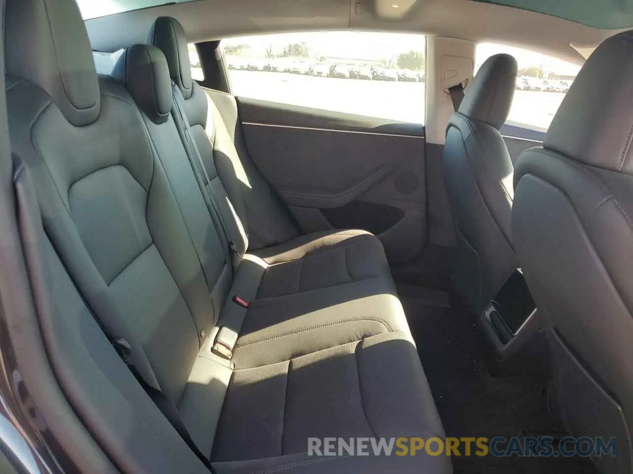 10 Photograph of a damaged car 5YJ3E1EB3RF834793 TESLA MODEL 3 2024