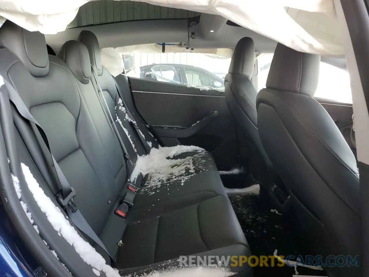 11 Photograph of a damaged car 5YJ3E1EB4RF751163 TESLA MODEL 3 2024