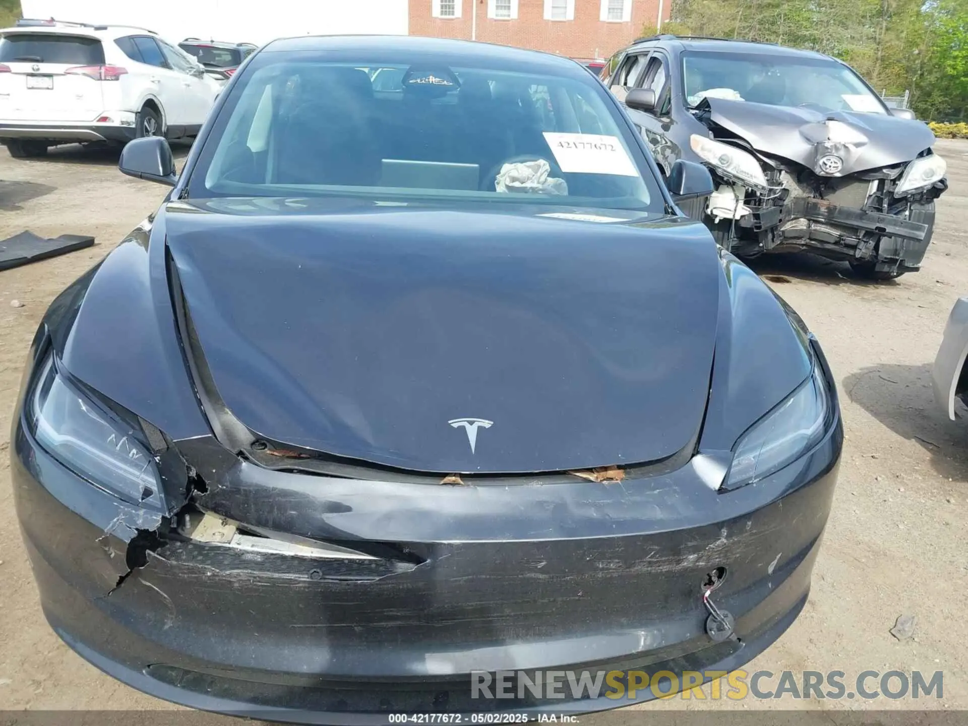 12 Photograph of a damaged car 5YJ3E1EB4RF796636 TESLA MODEL 3 2024
