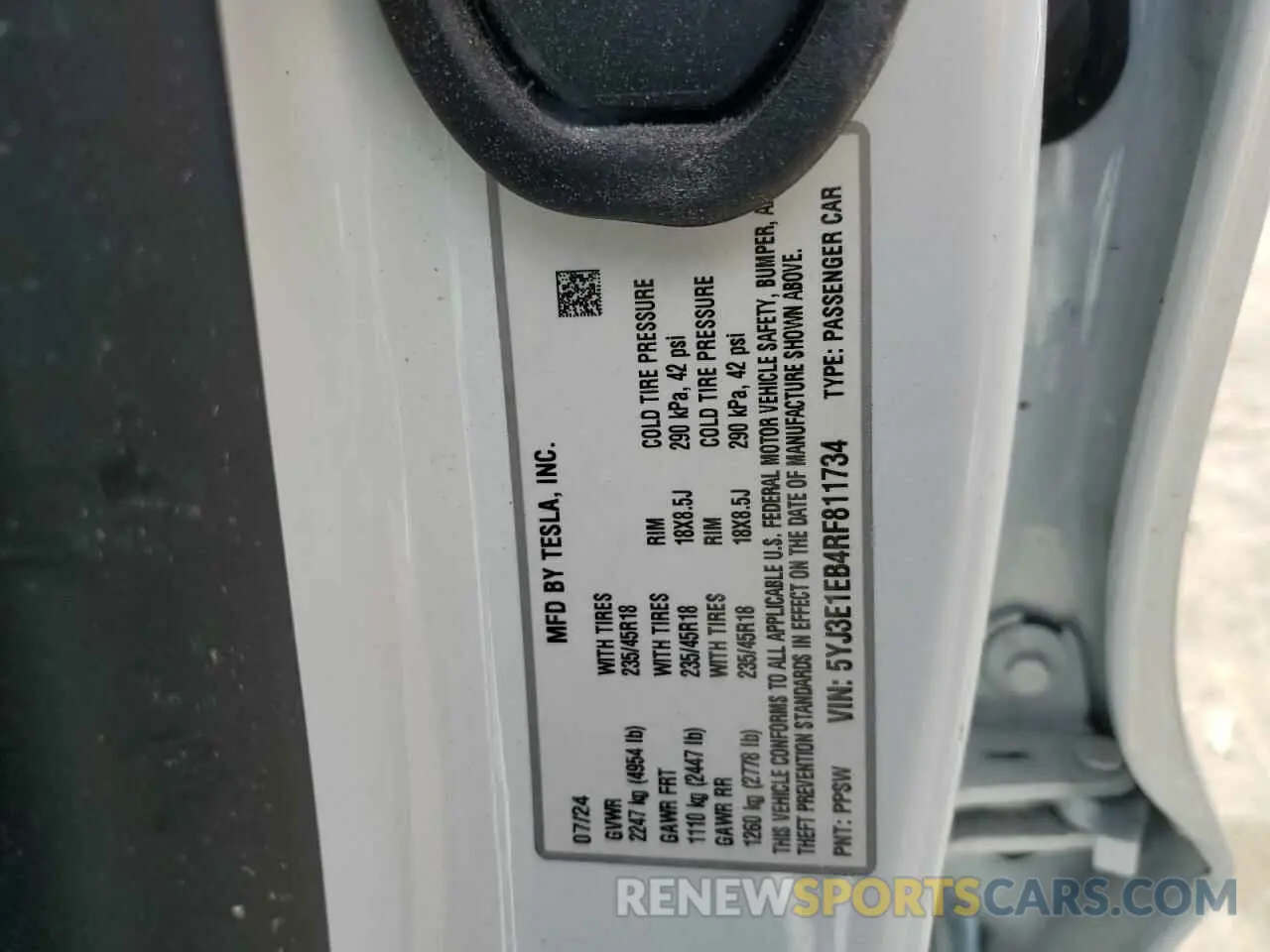 14 Photograph of a damaged car 5YJ3E1EB4RF811734 TESLA MODEL 3 2024
