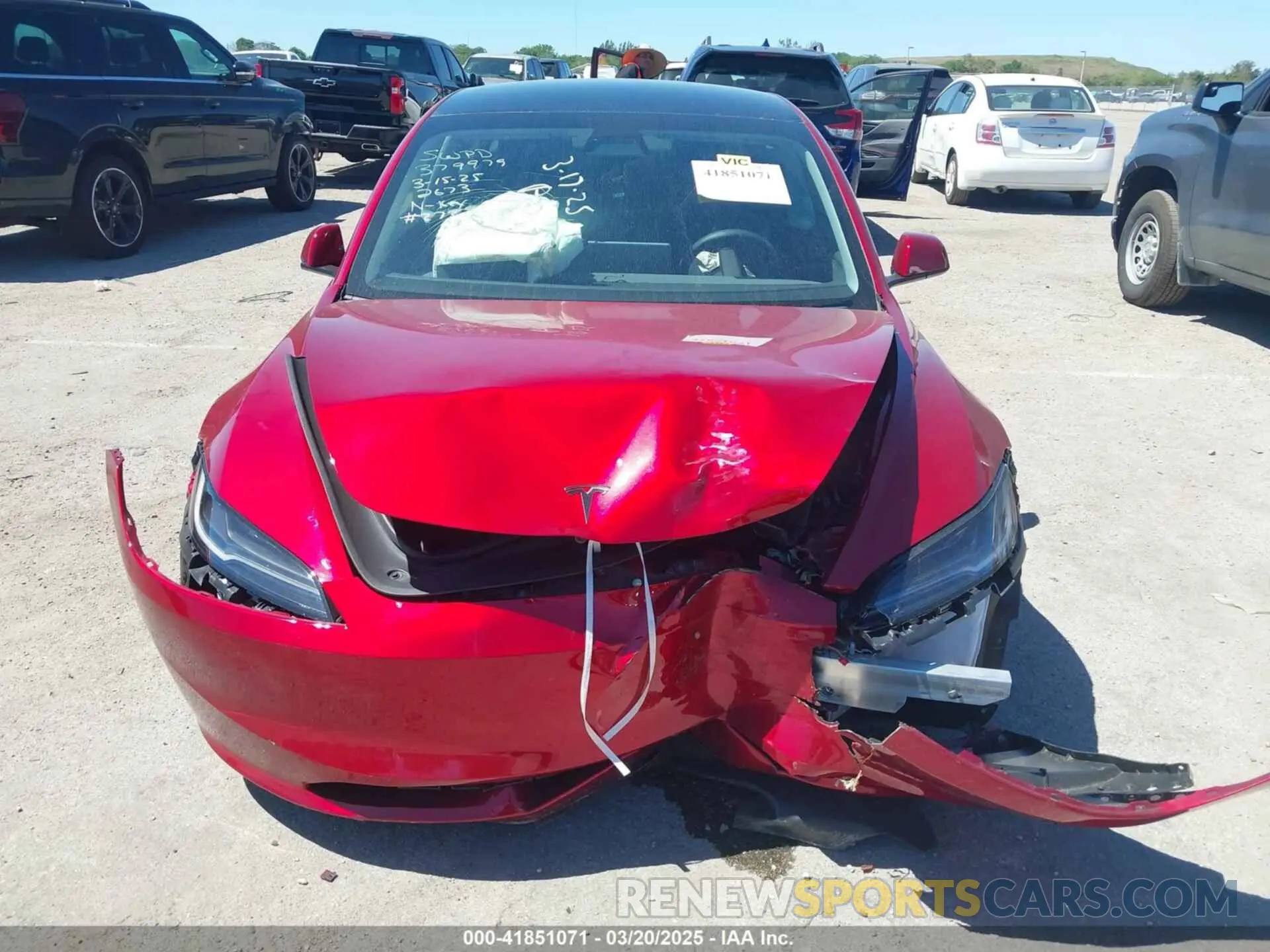 11 Photograph of a damaged car 5YJ3E1EB4RF812673 TESLA MODEL 3 2024
