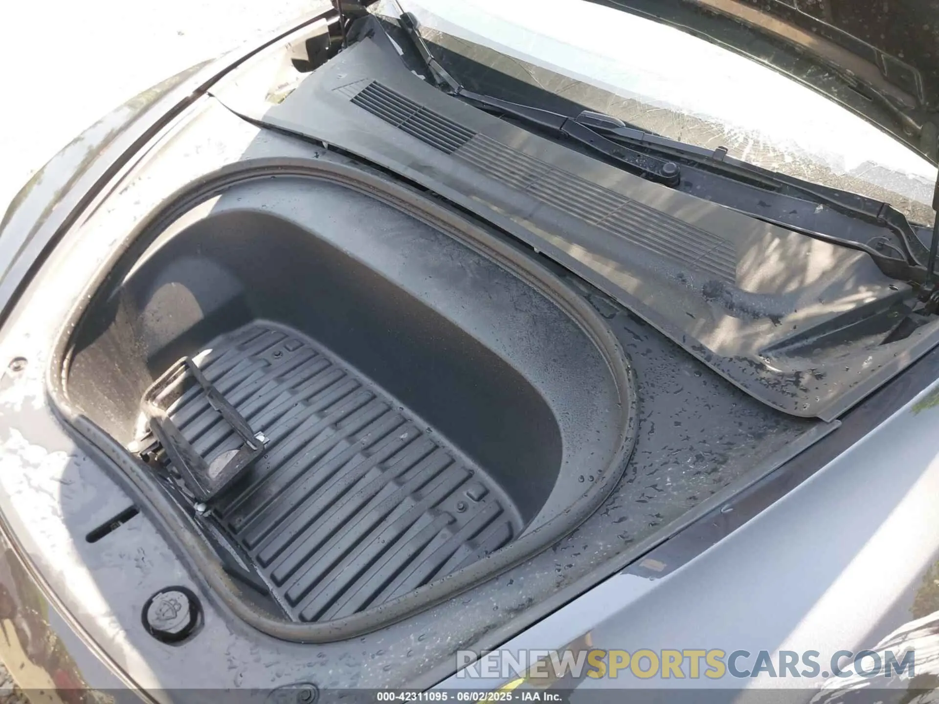 10 Photograph of a damaged car 5YJ3E1EB4RF834351 TESLA MODEL 3 2024