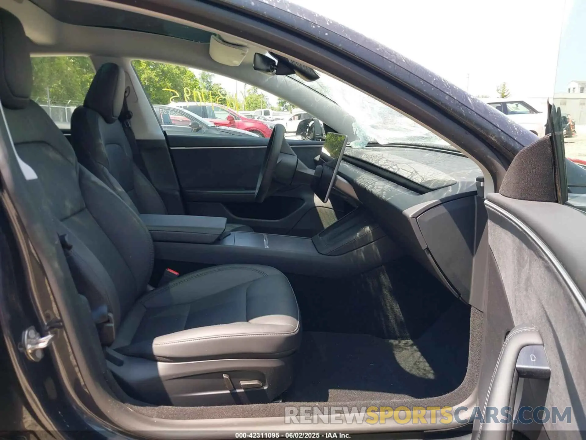 5 Photograph of a damaged car 5YJ3E1EB4RF834351 TESLA MODEL 3 2024