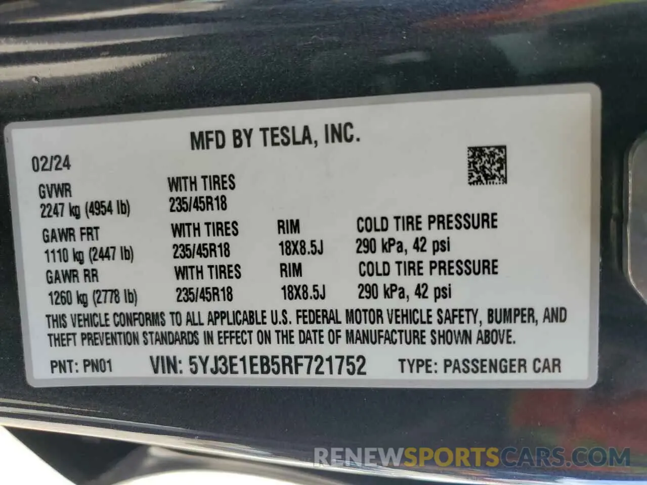 12 Photograph of a damaged car 5YJ3E1EB5RF721752 TESLA MODEL 3 2024
