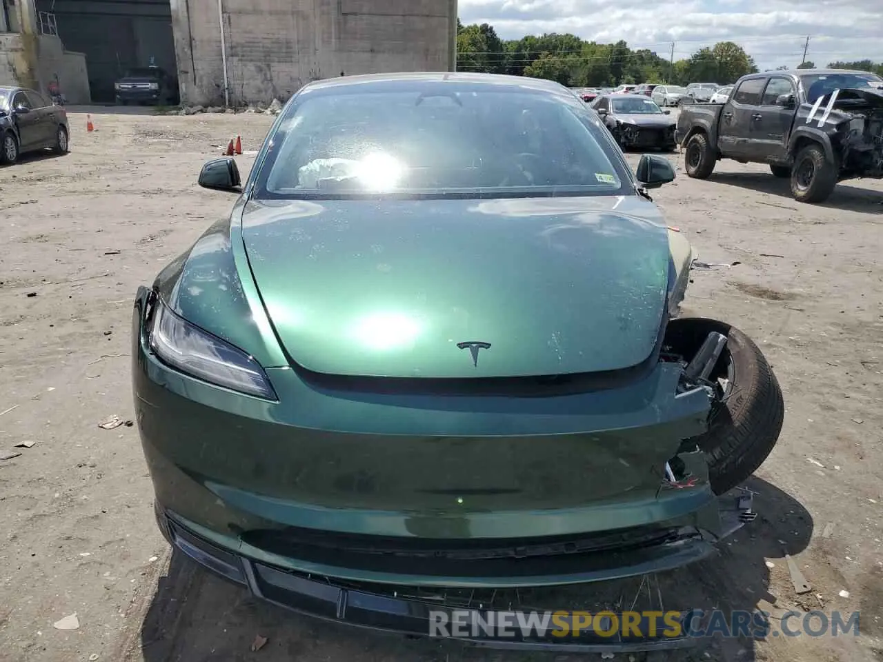 5 Photograph of a damaged car 5YJ3E1EB5RF737790 TESLA MODEL 3 2024