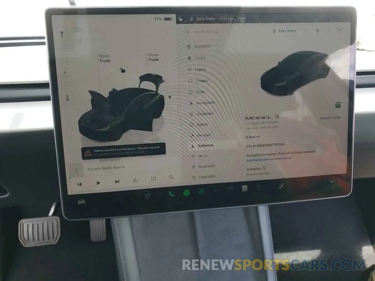9 Photograph of a damaged car 5YJ3E1EB5RF737790 TESLA MODEL 3 2024