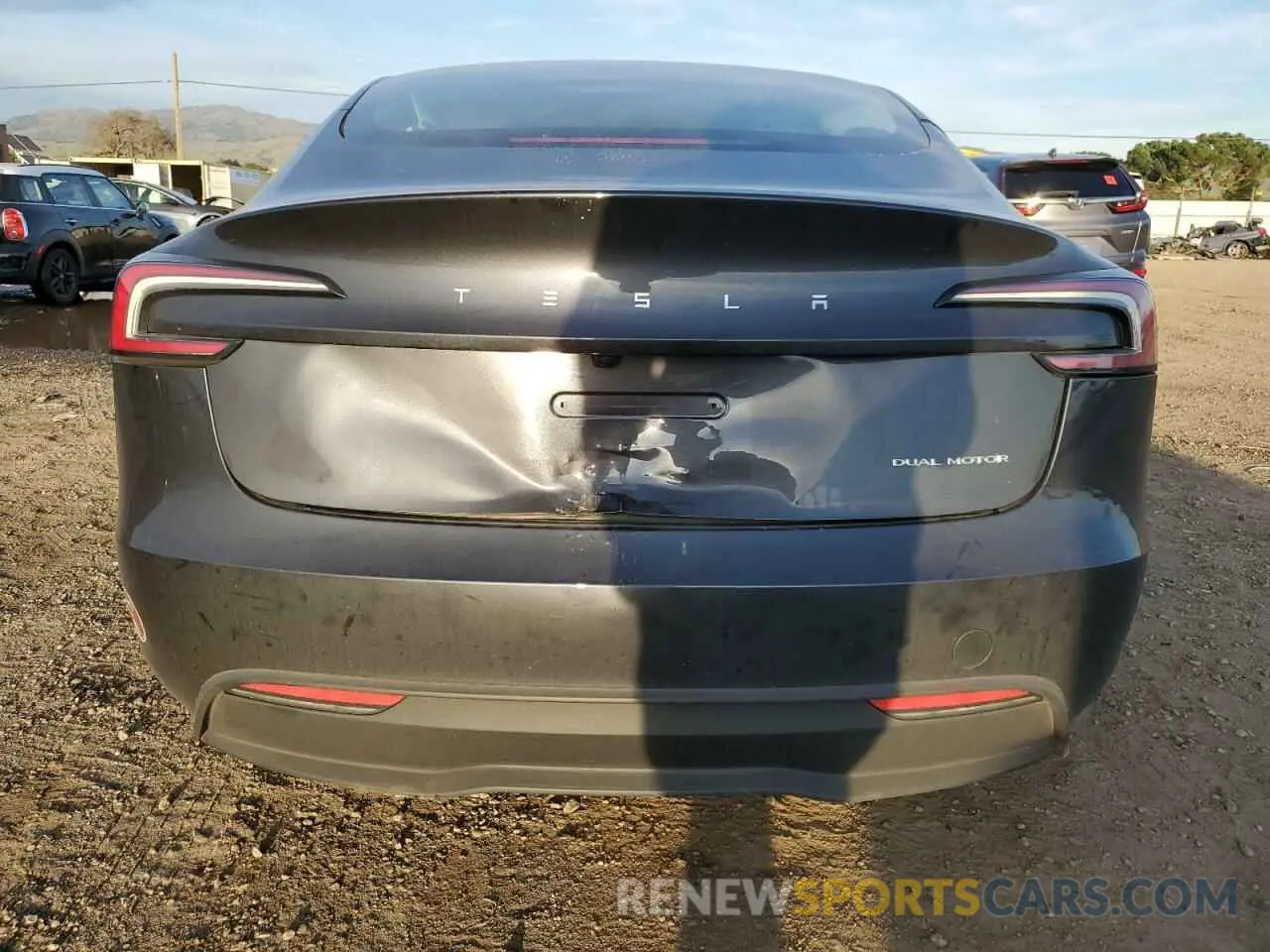6 Photograph of a damaged car 5YJ3E1EB5RF753911 TESLA MODEL 3 2024